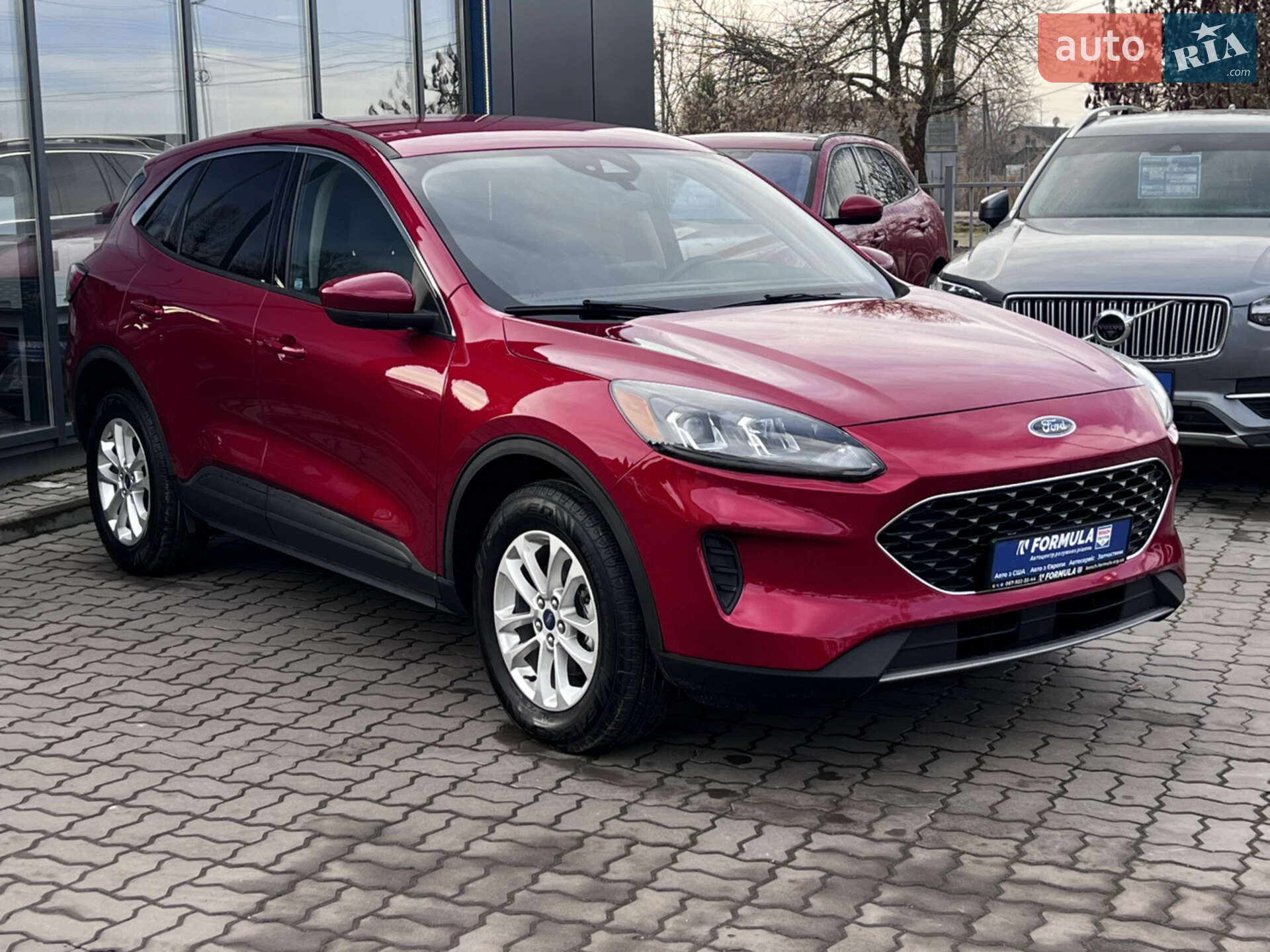 Ford Escape 2020 VIN 1FMCU9G65LUA85832 фото оголошення 3 з 52