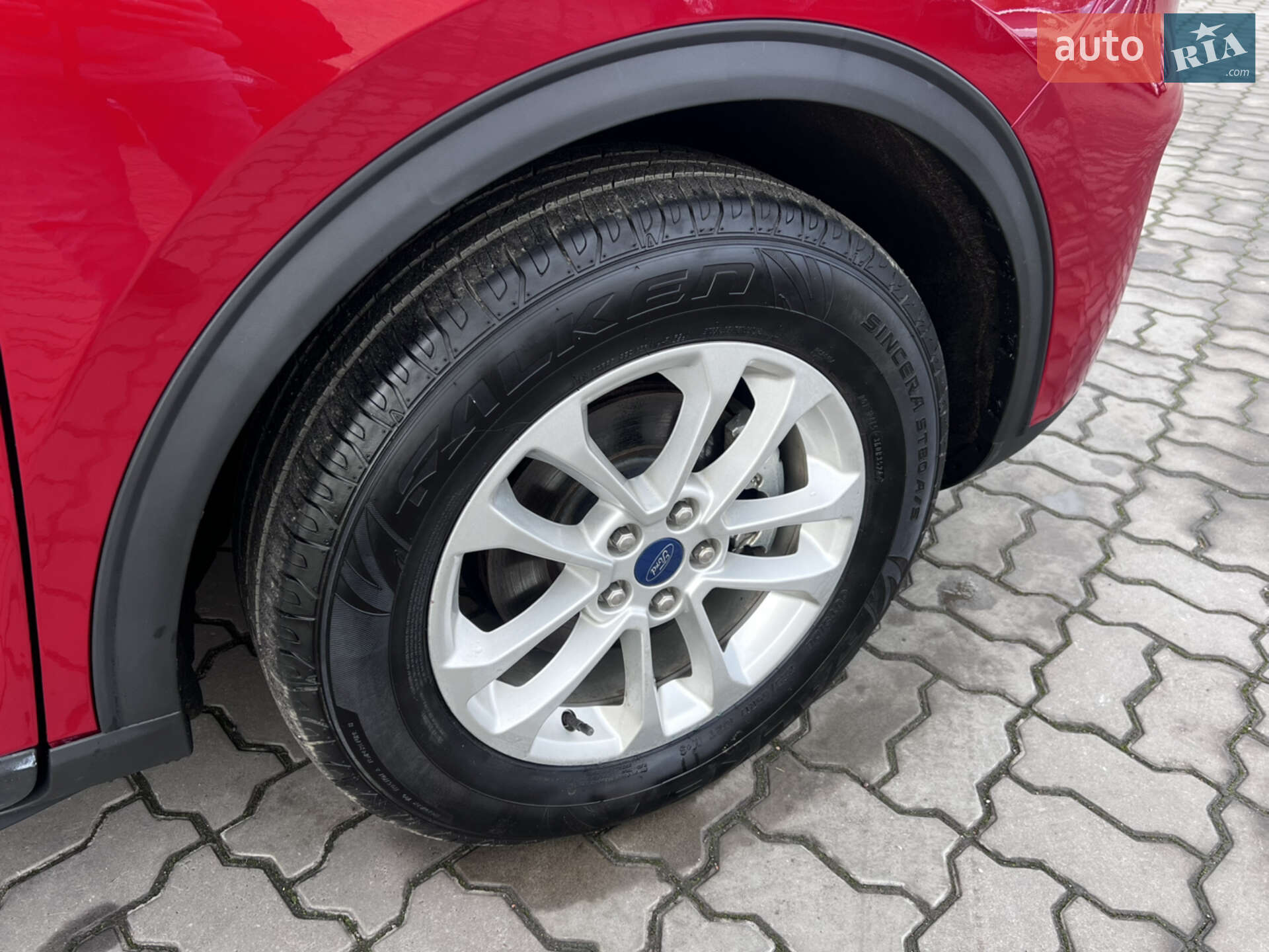 Ford Escape 2020 VIN 1FMCU9G65LUA85832 фото оголошення 11 з 52