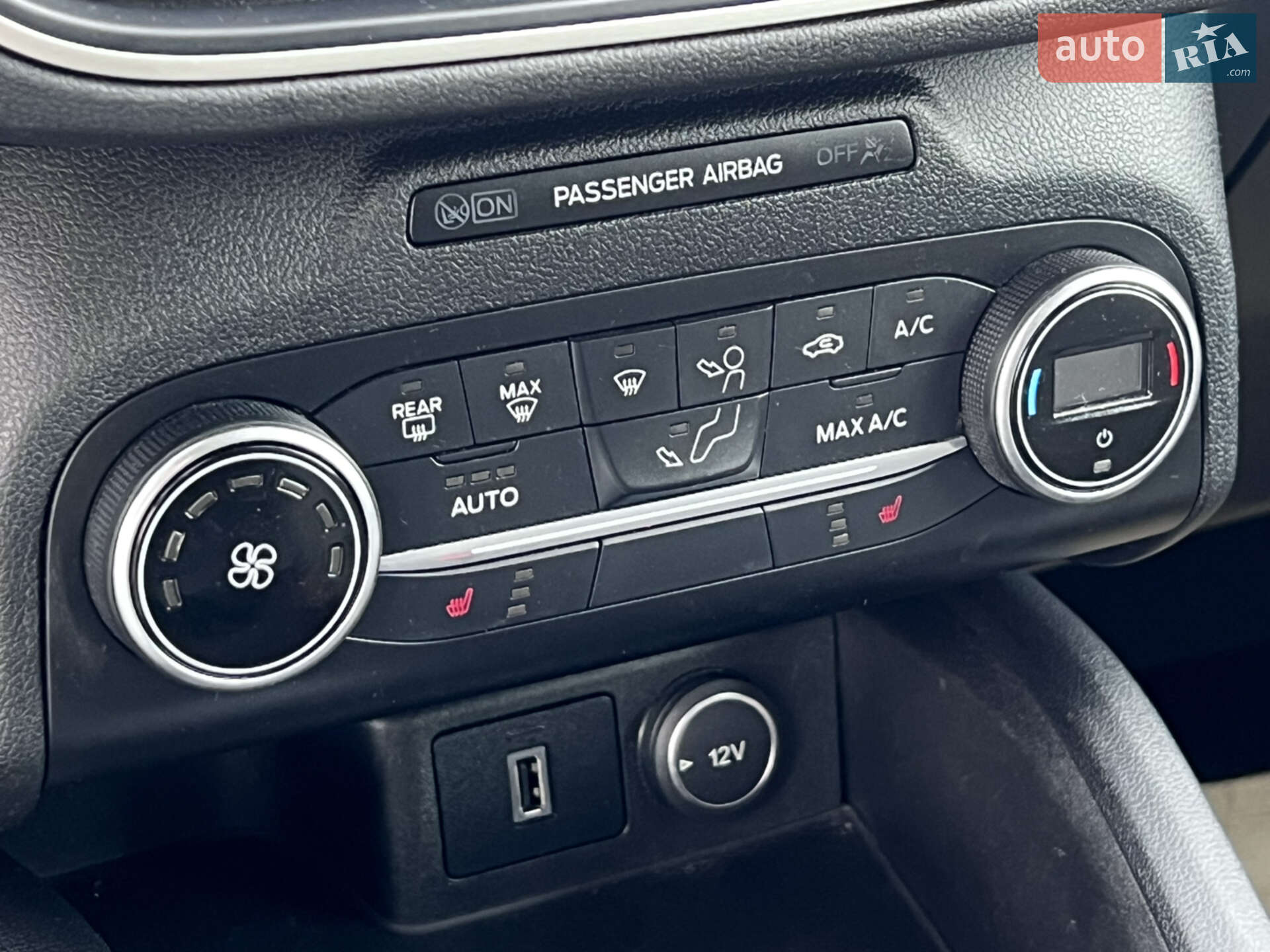 Ford Escape 2020 VIN 1FMCU9G65LUA85832 фото оголошення 29 з 52