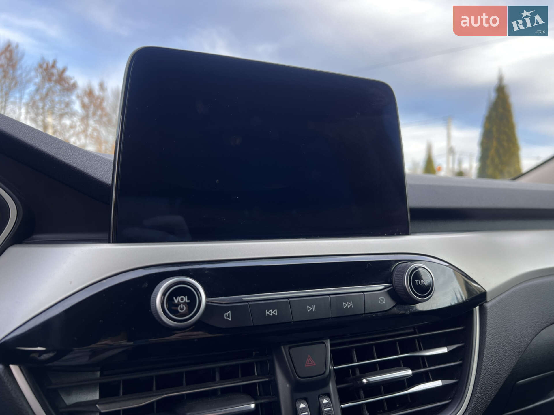 Ford Escape 2020 VIN 1FMCU9G65LUA85832 фото оголошення 30 з 52