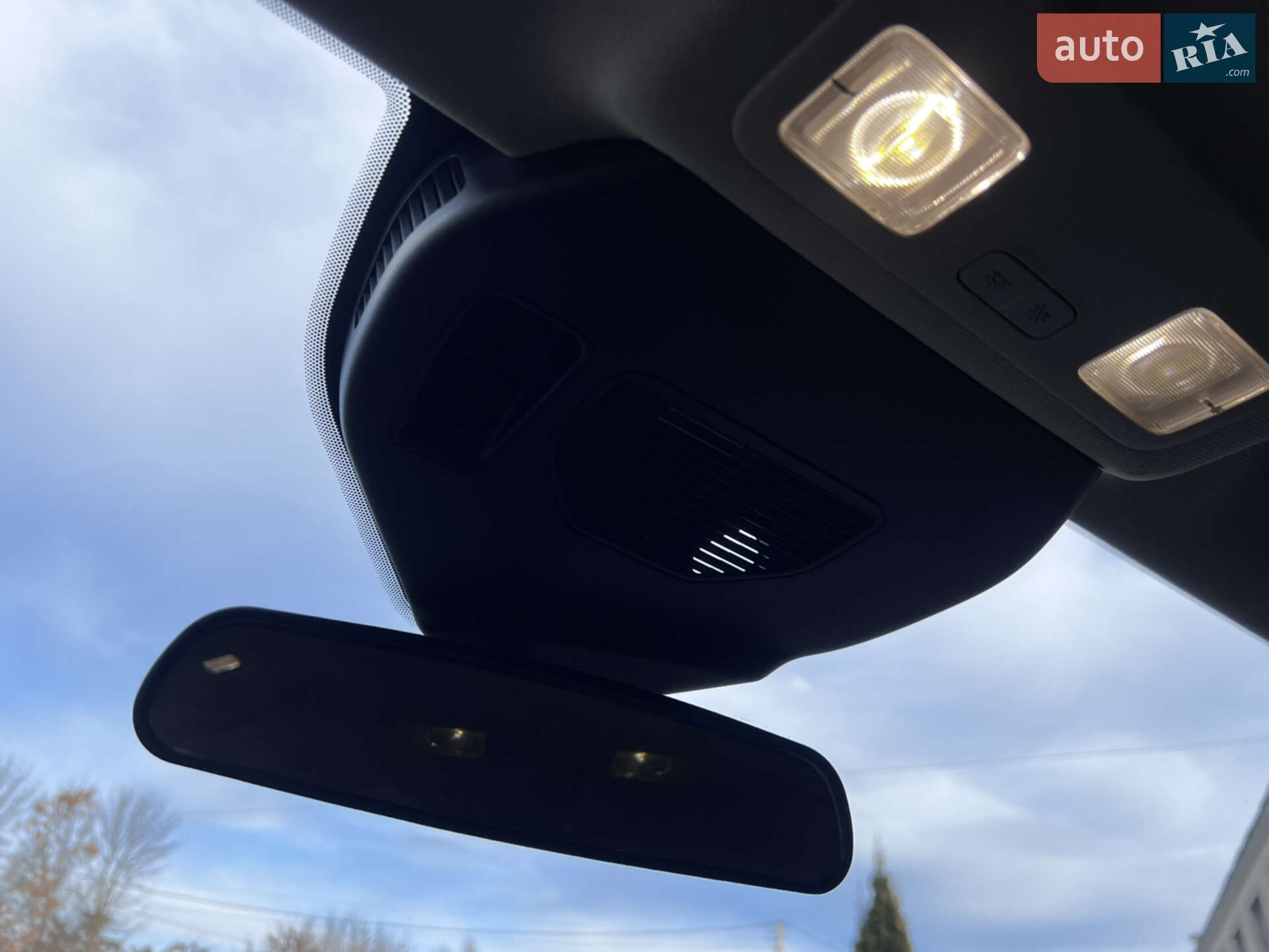 Ford Escape 2020 VIN 1FMCU9G65LUA85832 фото оголошення 38 з 52