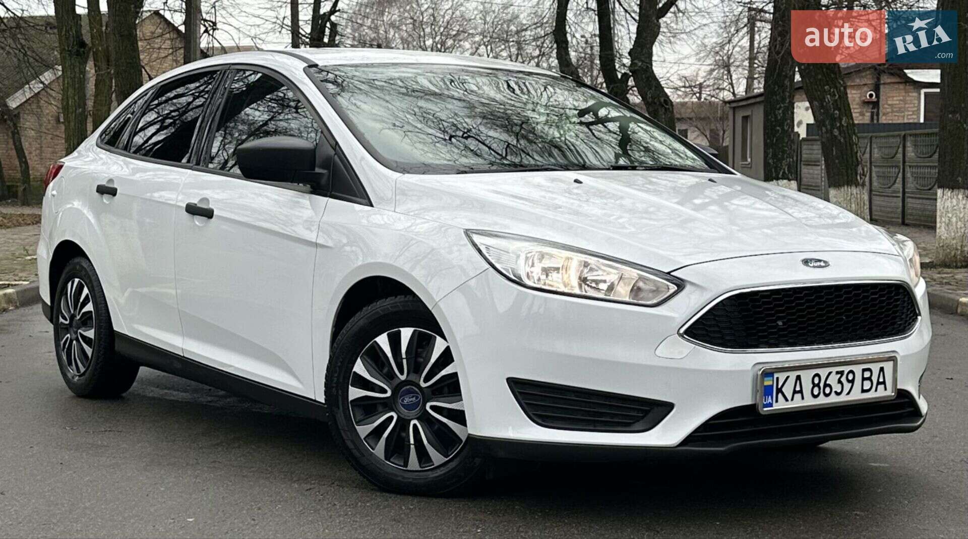 FORD FOCUS 2017 VIN 1FADP3E24HL303551 фото оголошення 8 з 21