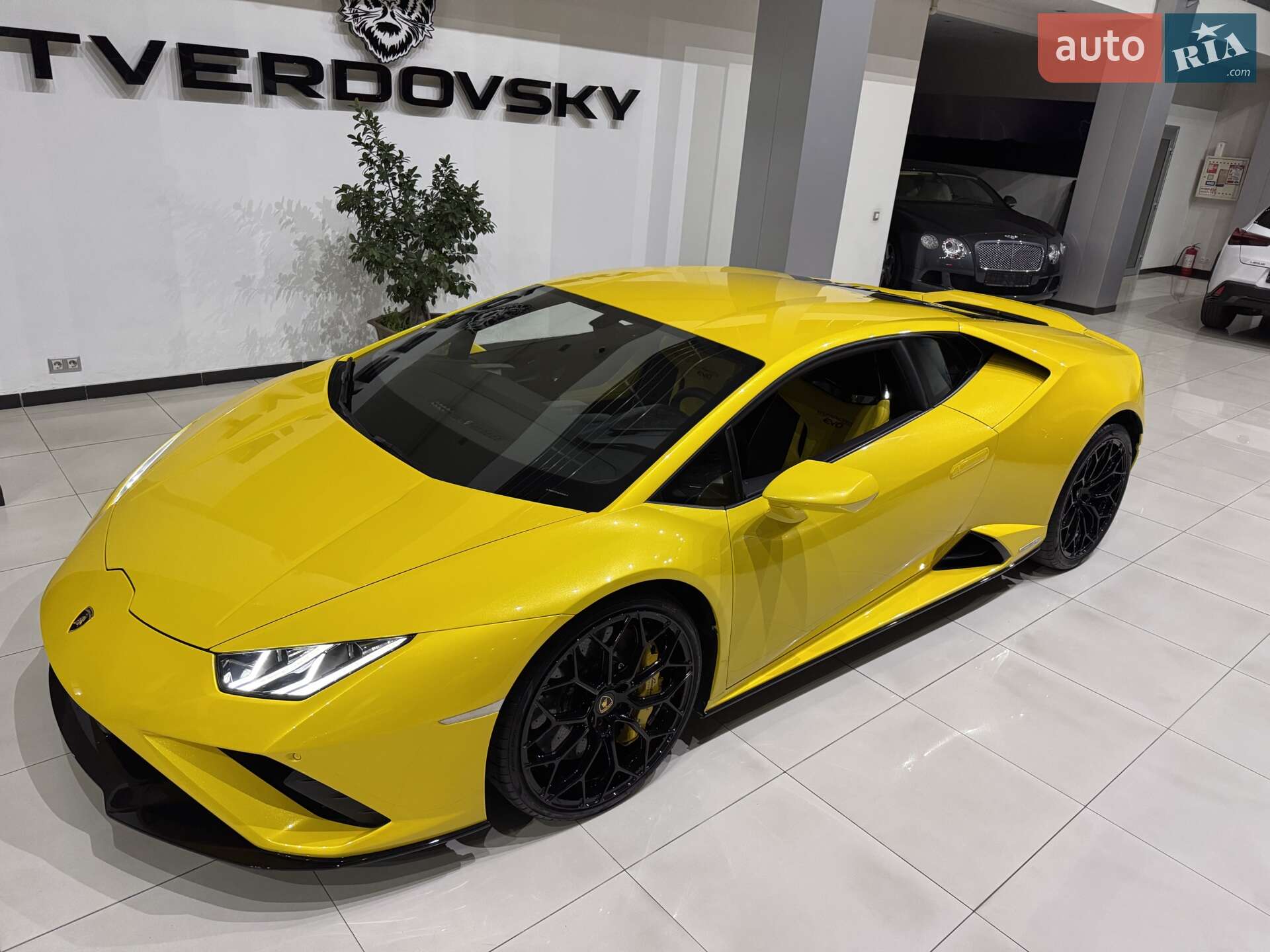 Lamborghini Huracan EVO 2020 VIN ZHWEF5ZF0MLA16464 фото оголошення 32 з 94