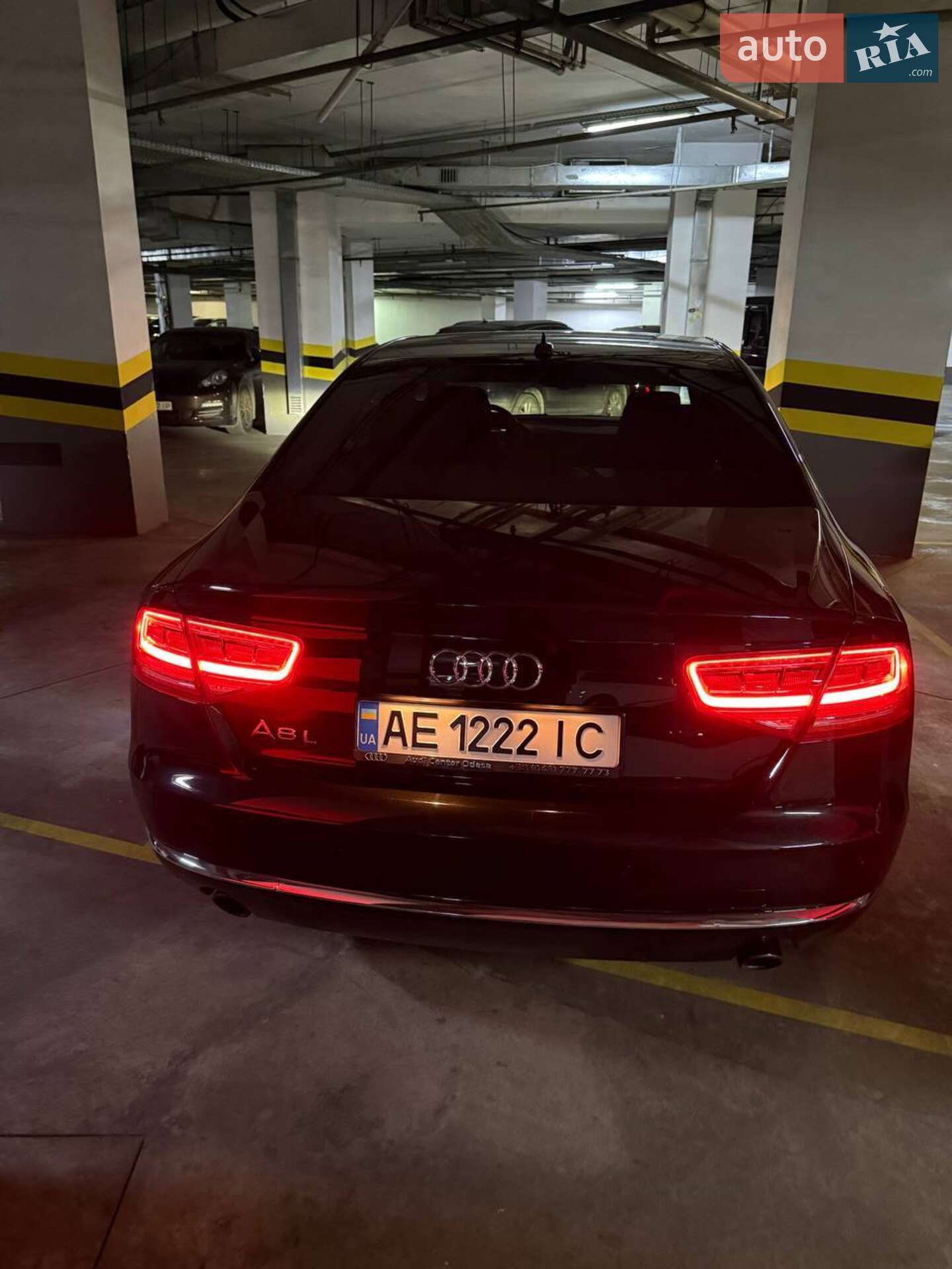 Audi A8 2013 VIN WAURGAFD2DN024678 фото оголошення 11 з 13