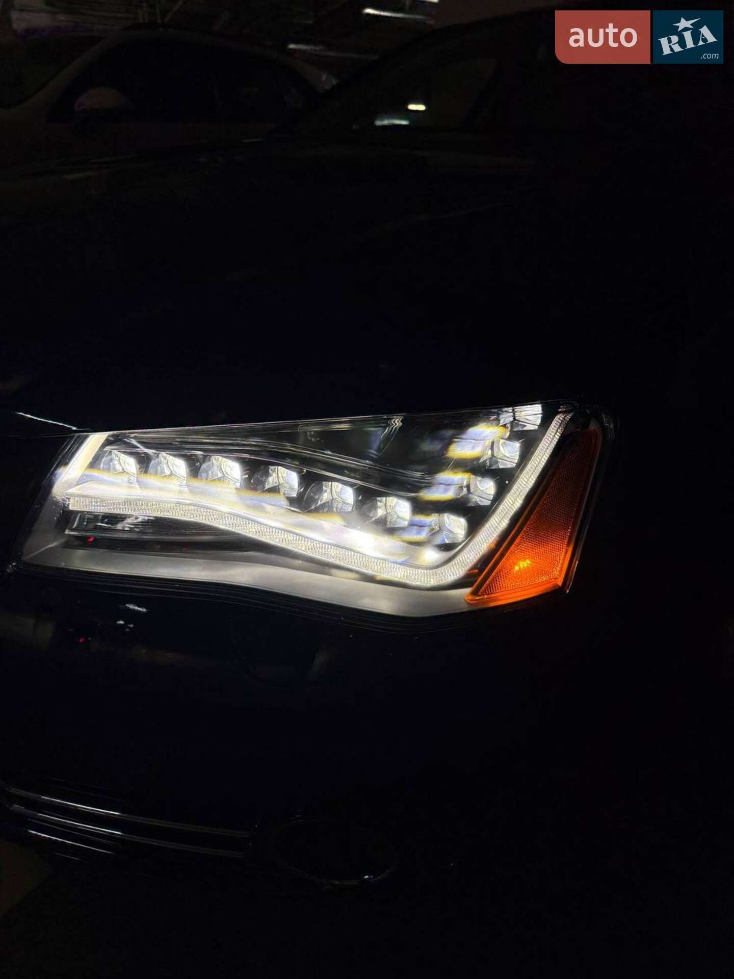 Audi A8 2013 VIN WAURGAFD2DN024678 фото оголошення 13 з 13