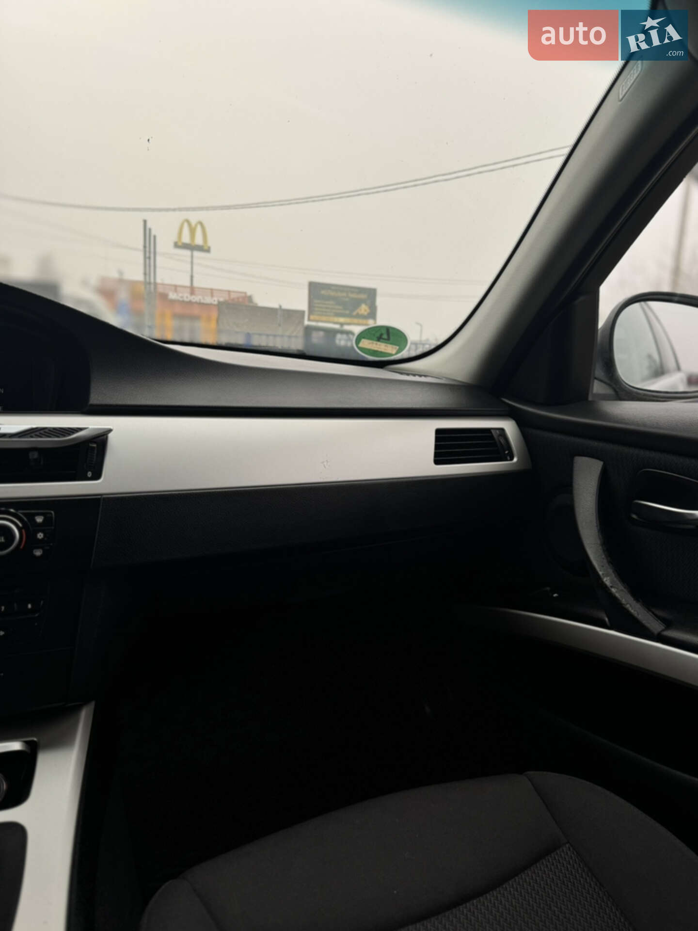 BMW 3 Series 2010 VIN WBAPG11050E582630 фото оголошення 21 з 32