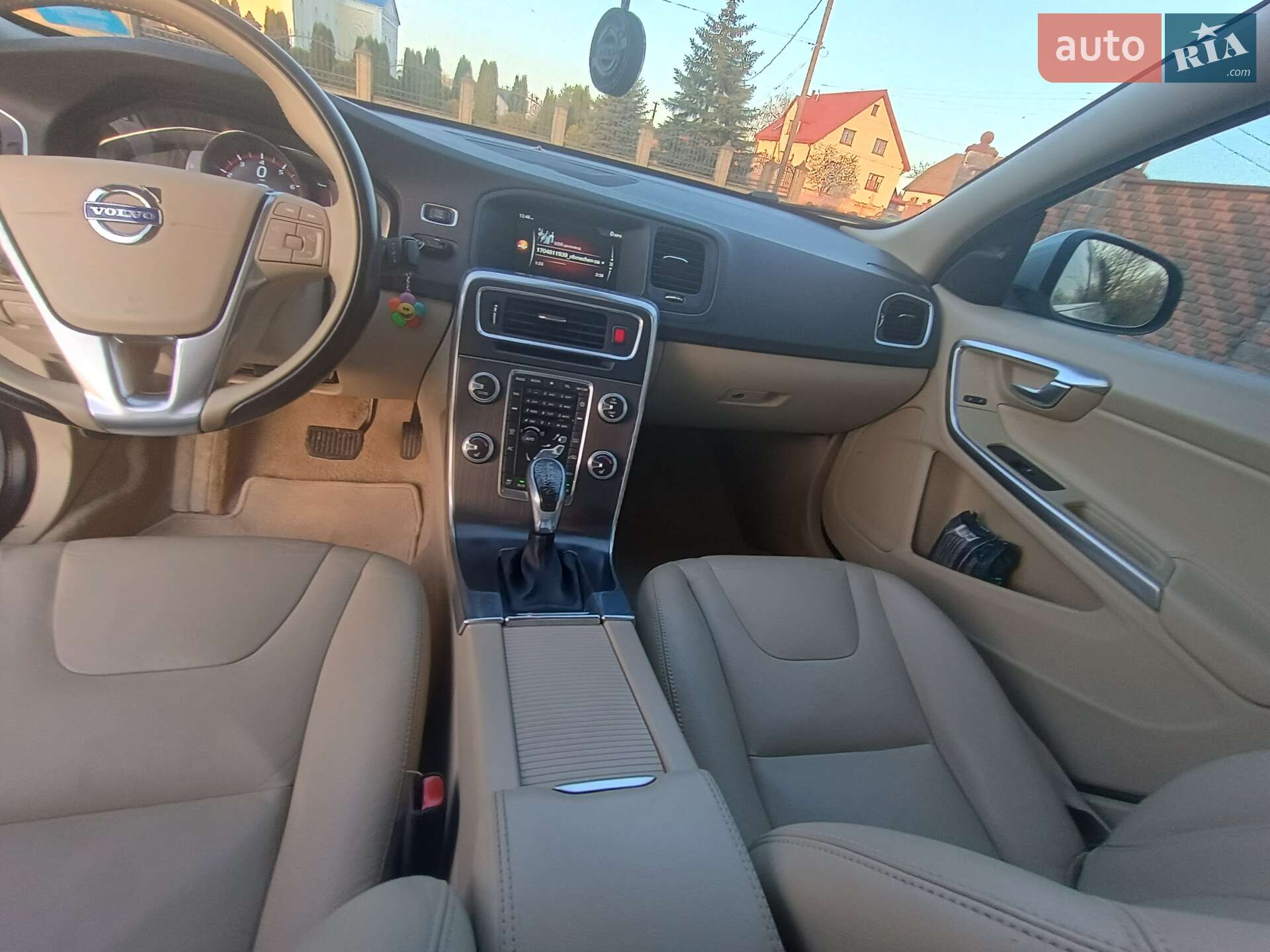Volvo S60 2015 VIN YV126MFK3G2403163 фото оголошення 11 з 40
