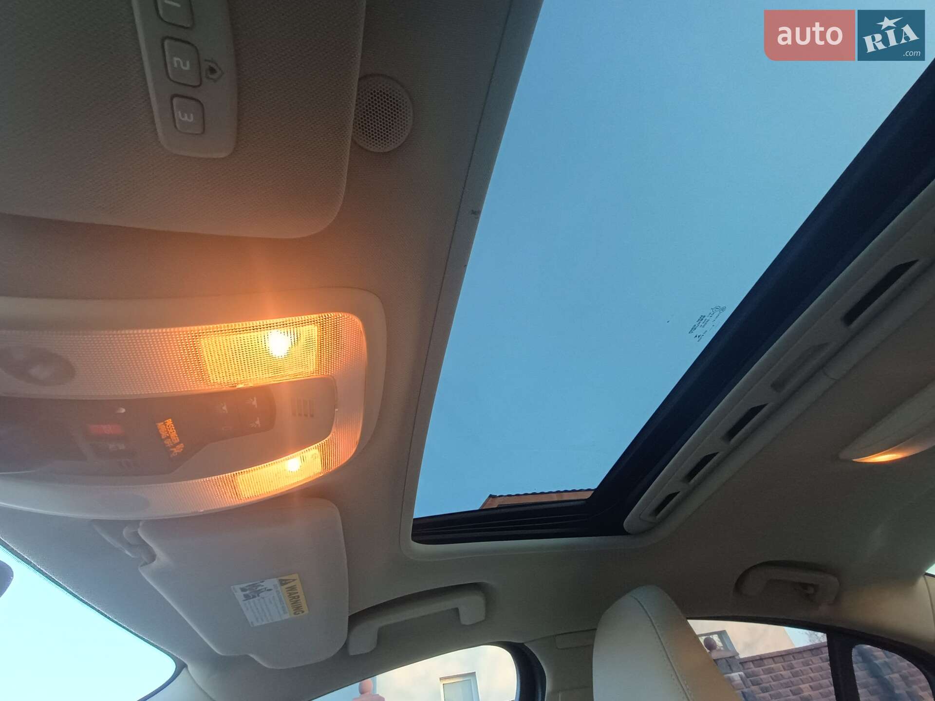 Volvo S60 2015 VIN YV126MFK3G2403163 фото оголошення 21 з 40