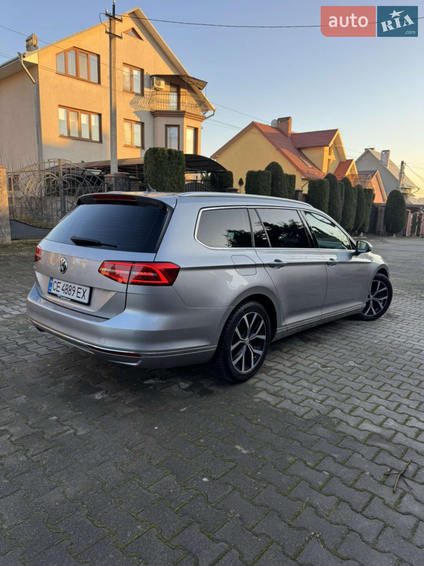 Volkswagen Passat 2019 VIN WVWZZZ3CZKE080054 фото оголошення 16 з 47