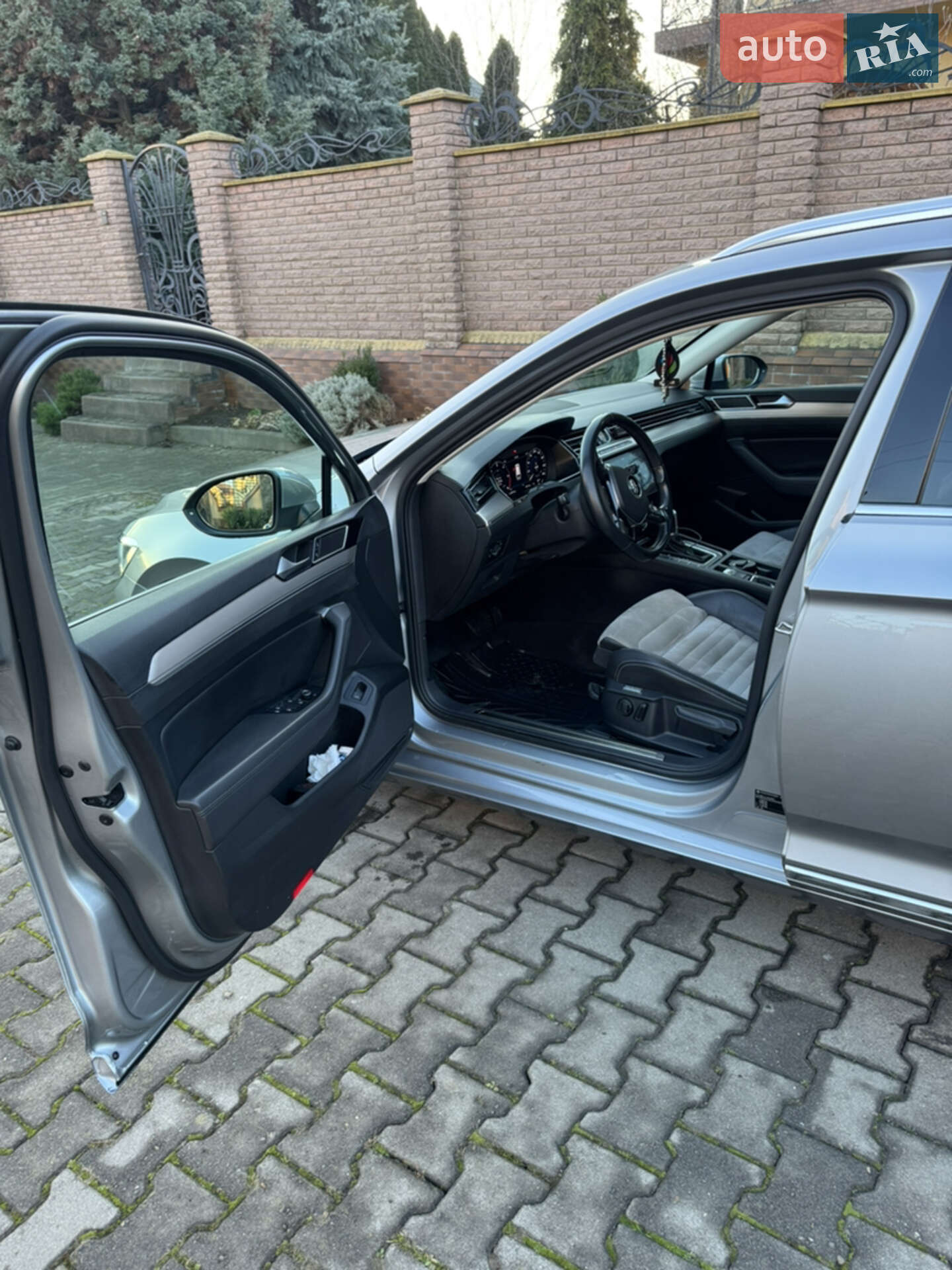 Volkswagen Passat 2019 VIN WVWZZZ3CZKE080054 фото оголошення 26 з 47