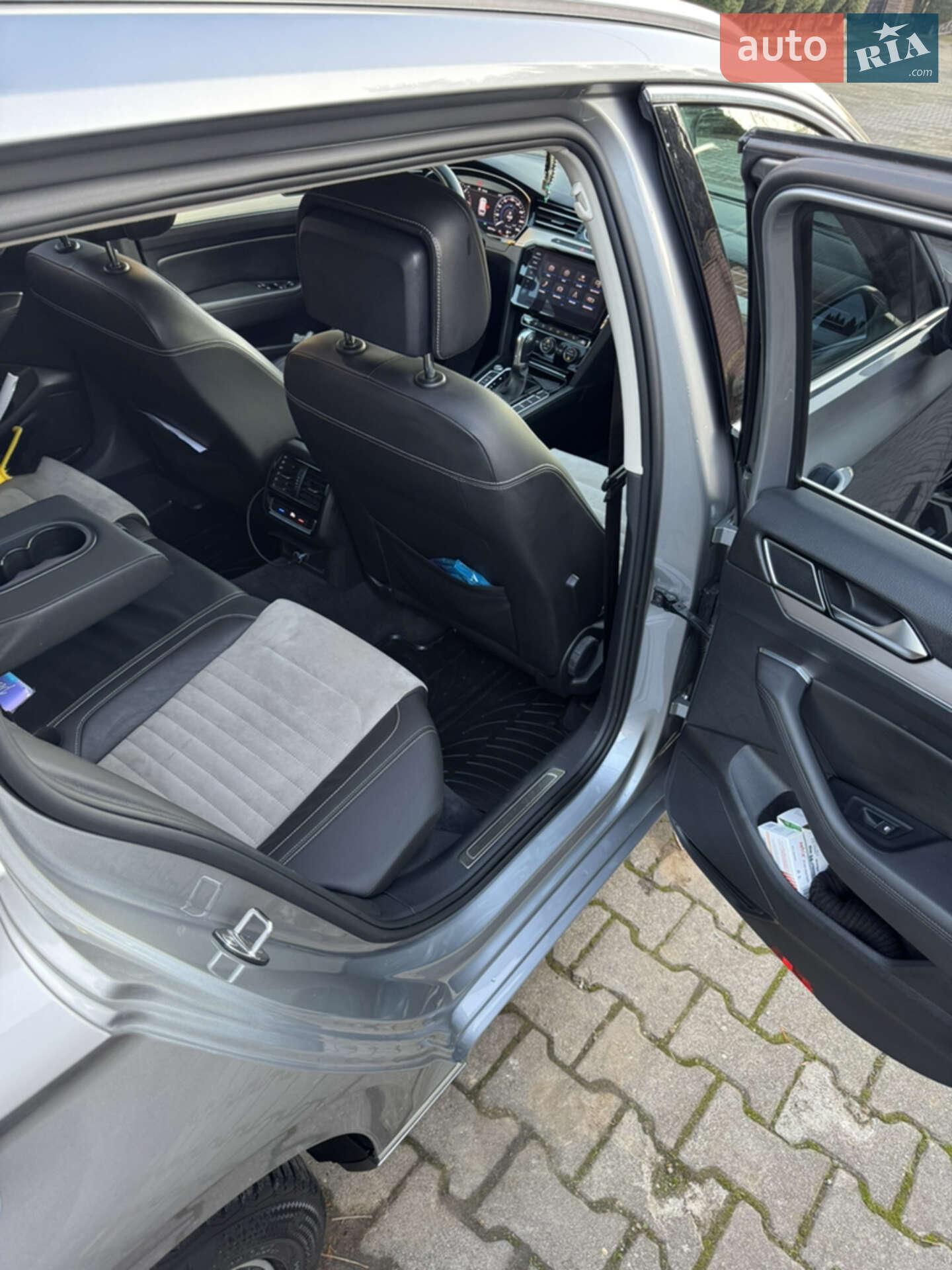 Volkswagen Passat 2019 VIN WVWZZZ3CZKE080054 фото оголошення 40 з 47