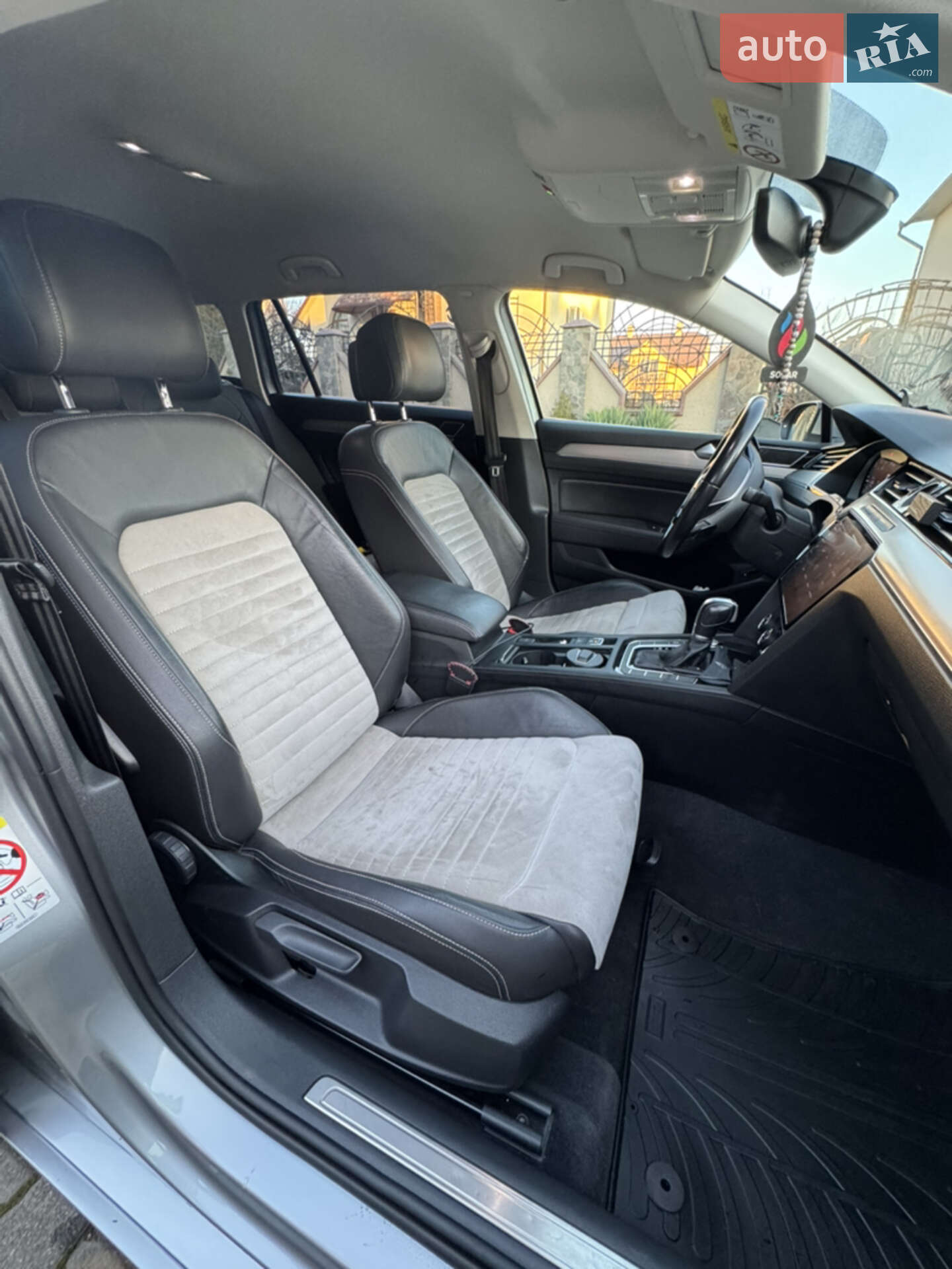 Volkswagen Passat 2019 VIN WVWZZZ3CZKE080054 фото оголошення 42 з 47