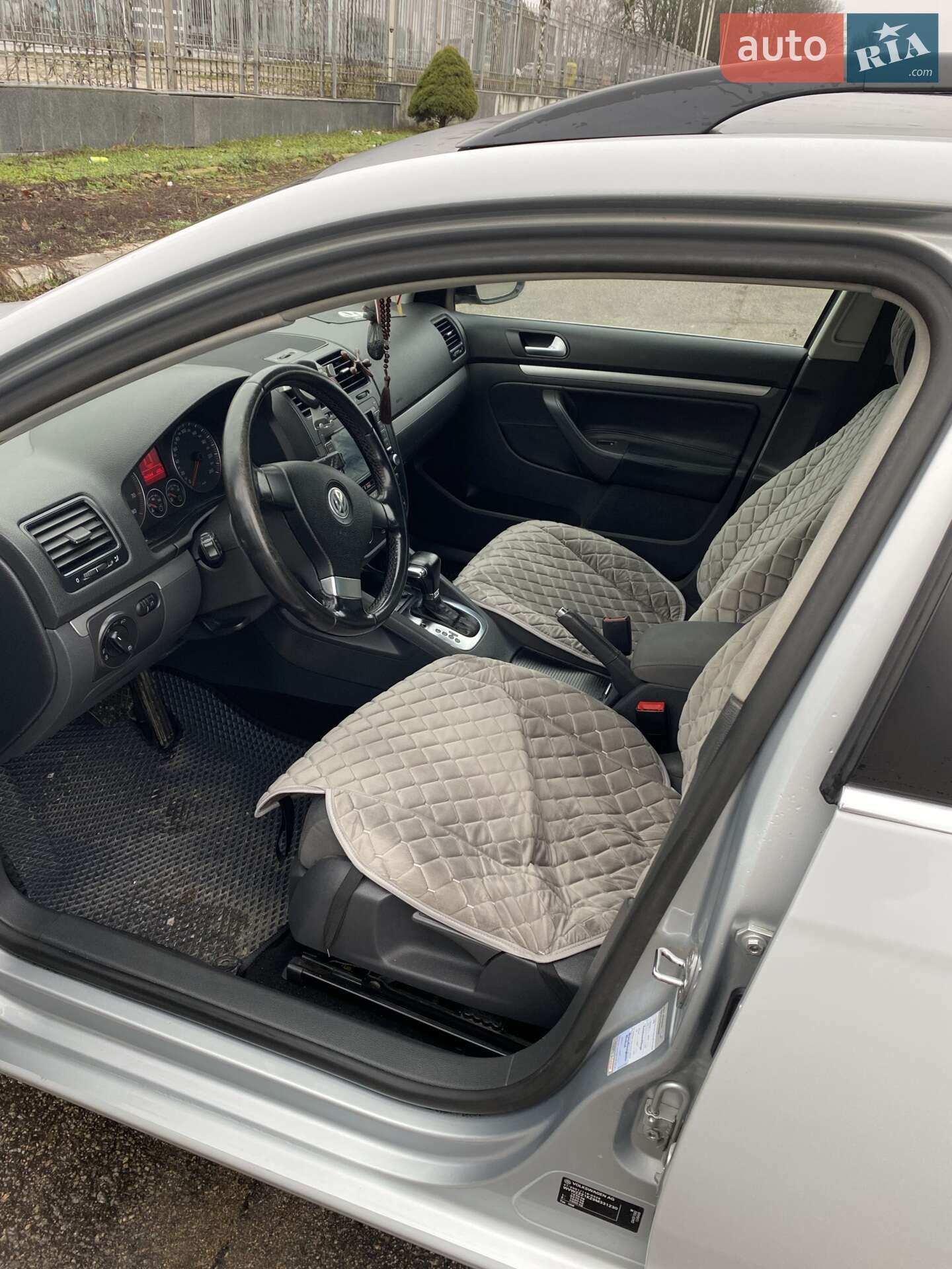 Volkswagen Golf 2009 VIN WVWZZZ1KZ9M331230 фото оголошення 4 з 9
