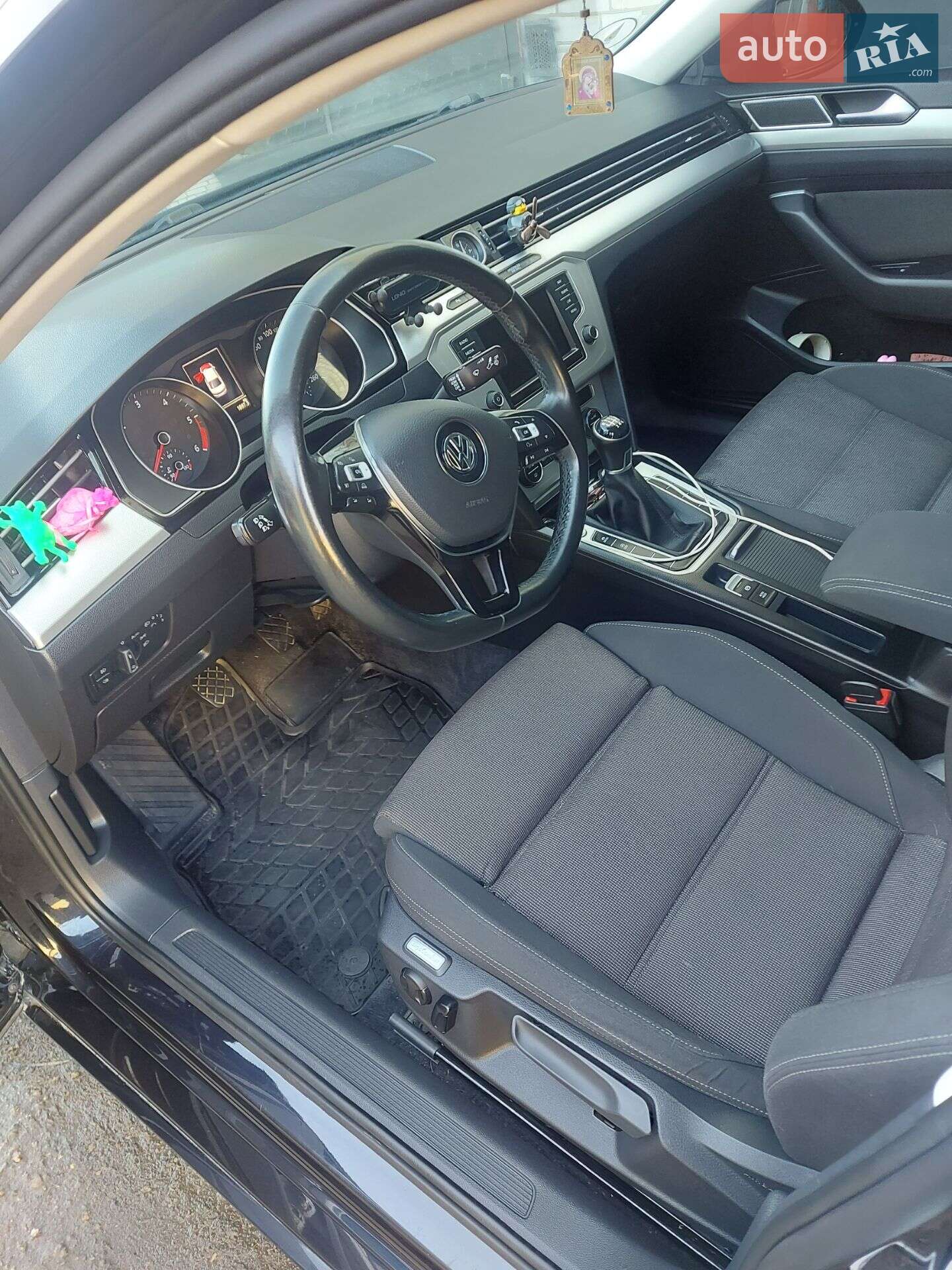 Volkswagen Passat 2016 VIN WVWZZZ3CZGE246466 фото оголошення 7 з 17