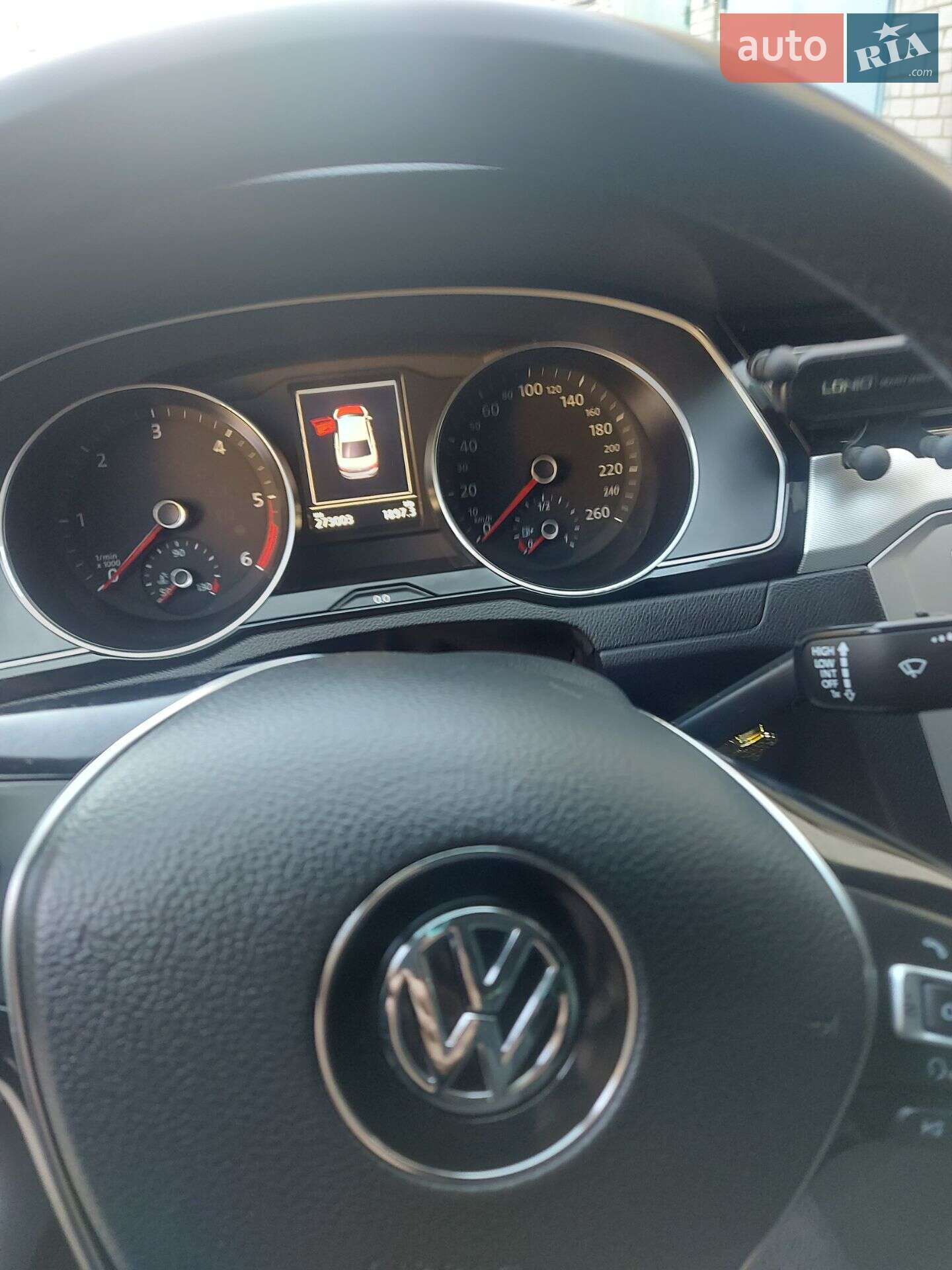 Volkswagen Passat 2016 VIN WVWZZZ3CZGE246466 фото оголошення 16 з 17