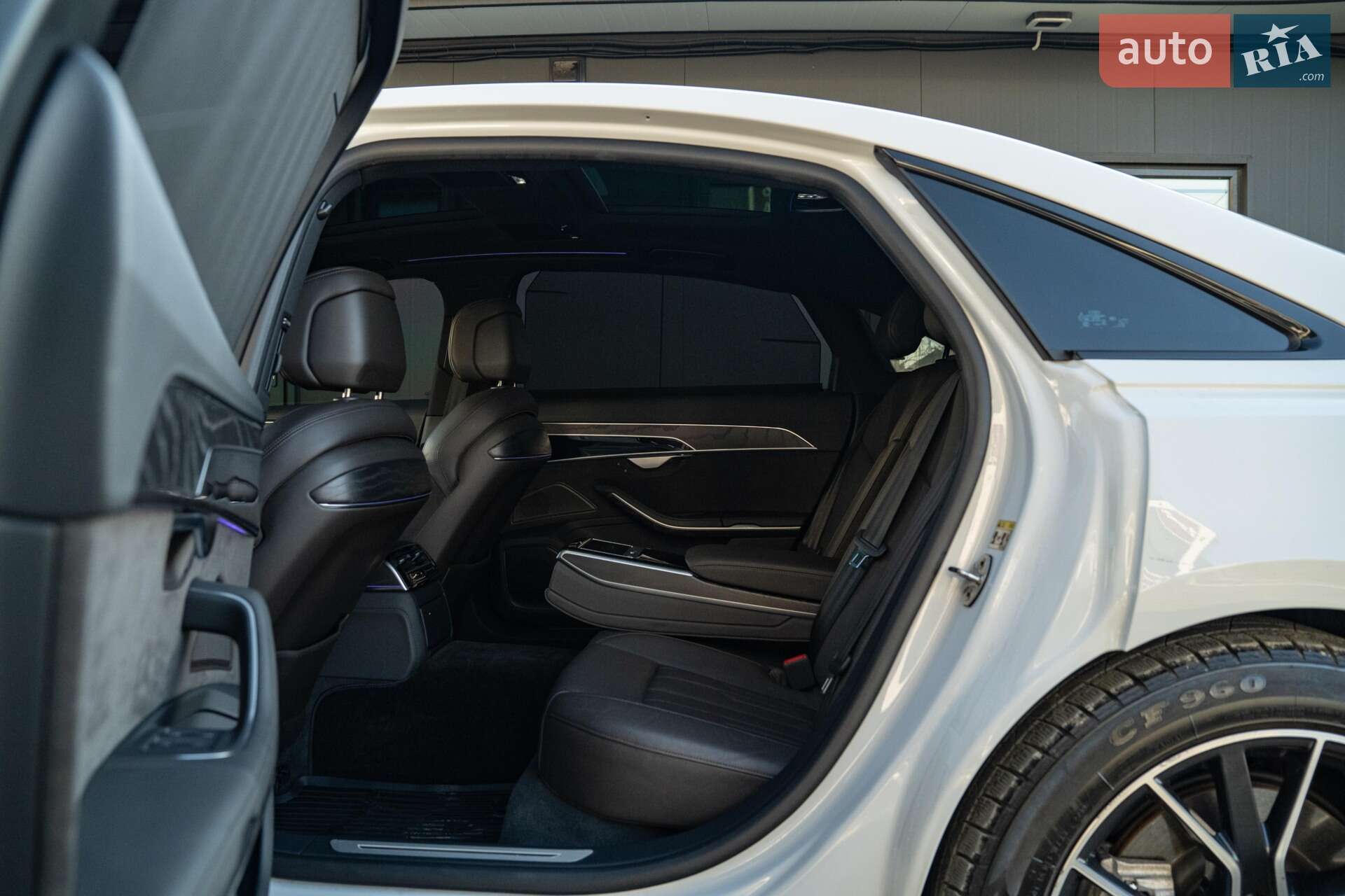 Audi A8 2021 VIN WAU8DAF81MN011833 фото оголошення 58 з 77