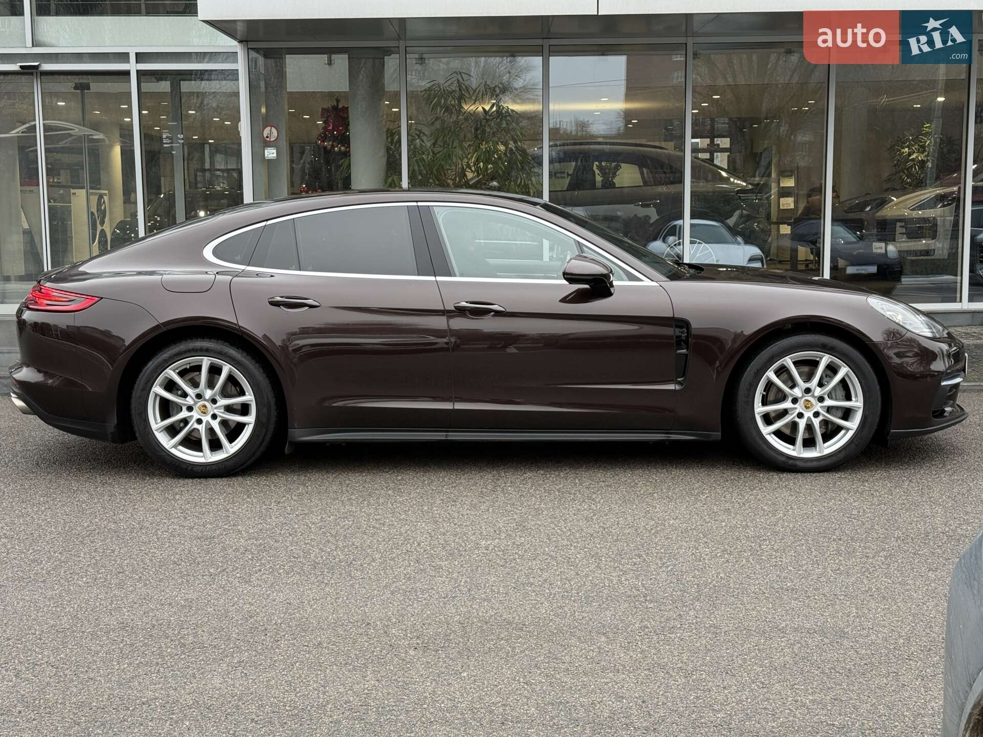Porsche Panamera 2017 VIN WP0ZZZ97ZHL124073 фото оголошення 5 з 41