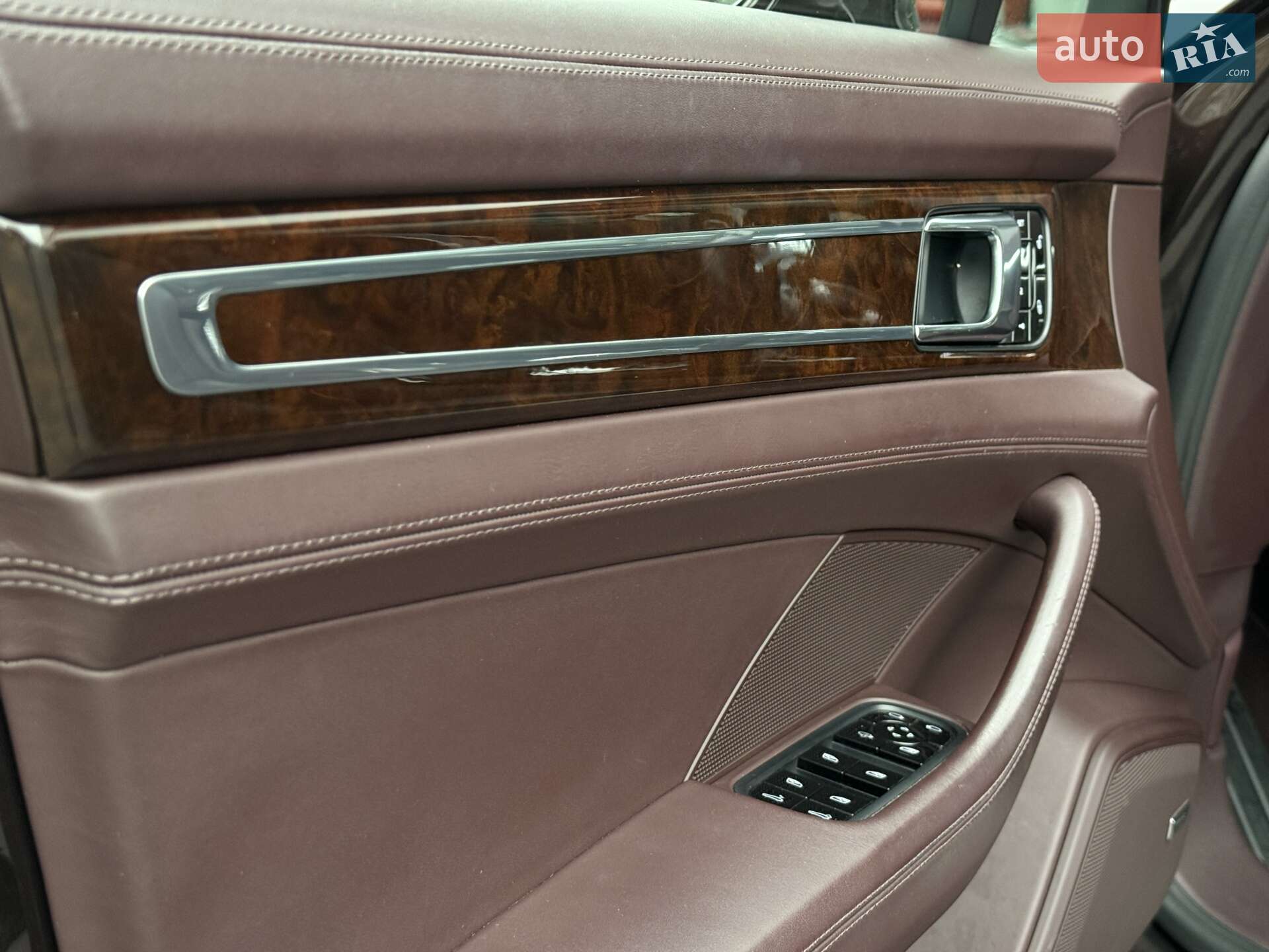 Porsche Panamera 2017 VIN WP0ZZZ97ZHL124073 фото оголошення 17 з 41
