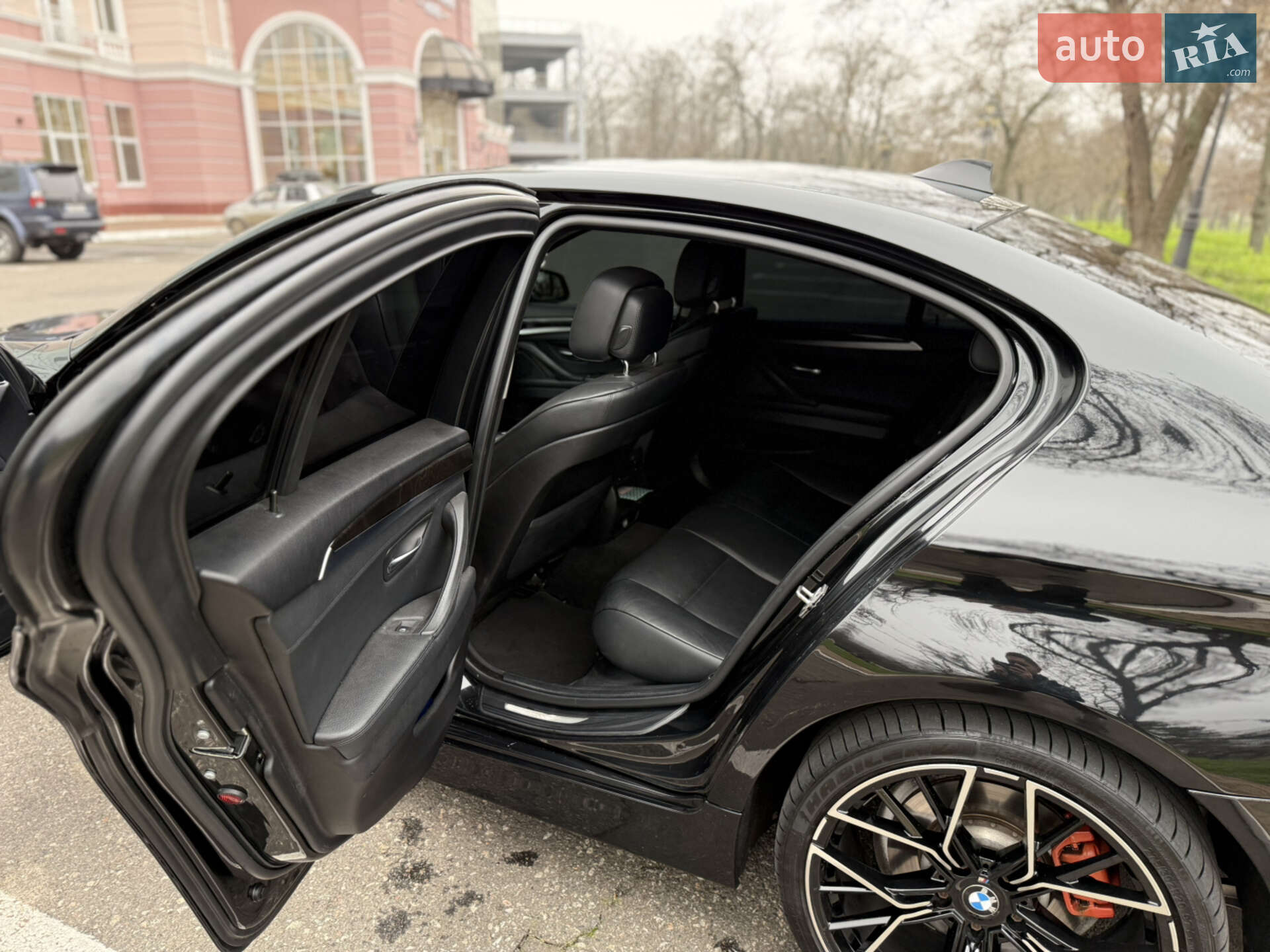 BMW 5 Series 2010 VIN WBAFU7C51BC771211 фото оголошення 9 з 15