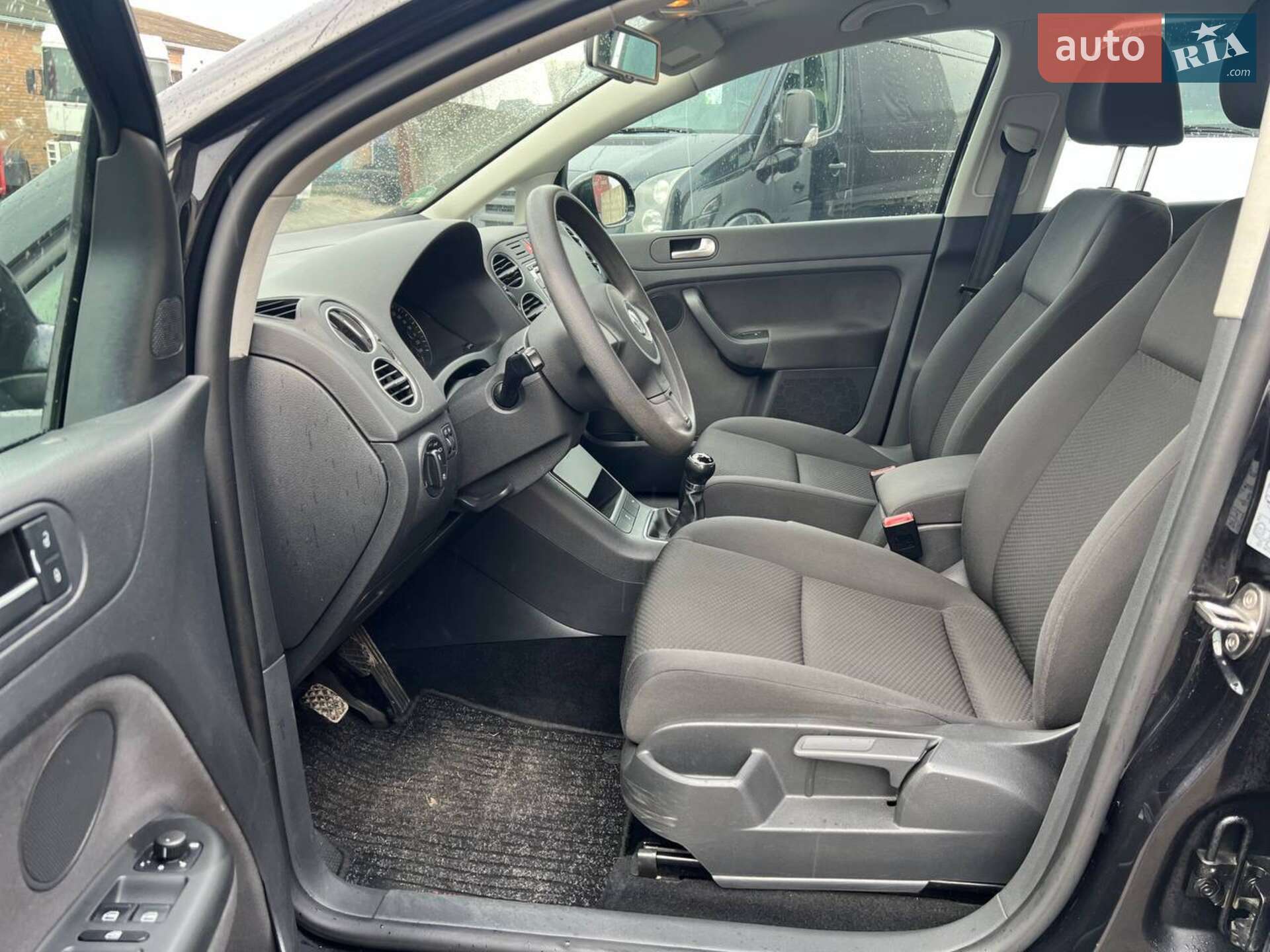 Volkswagen Golf Plus 2010 VIN WVWZZZ1KZBW530605 фото оголошення 18 з 37