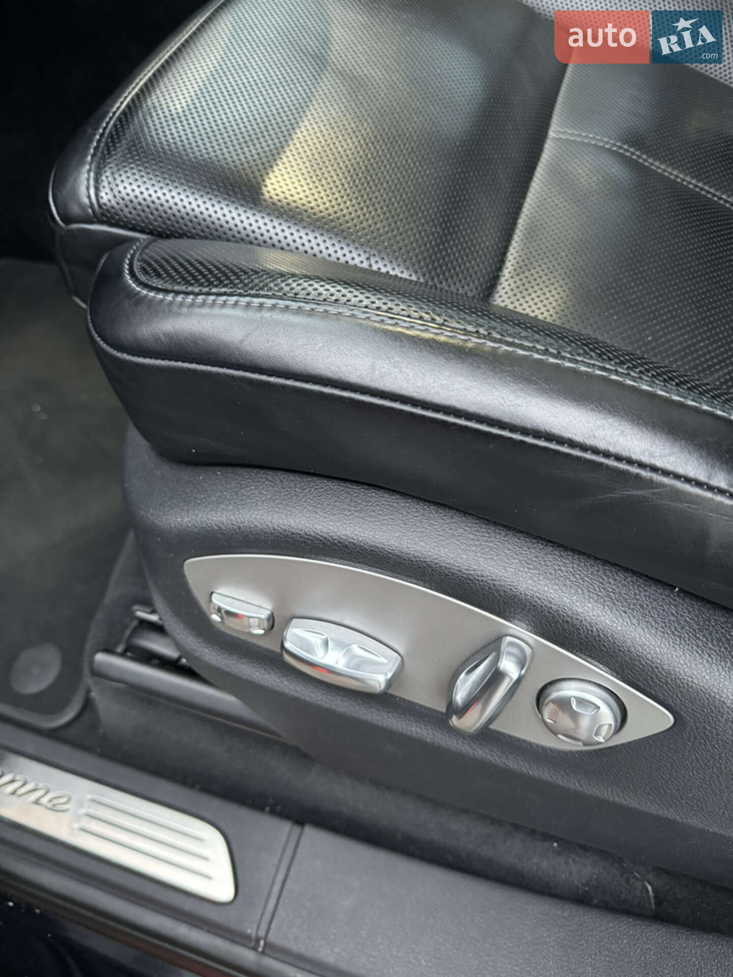 Porsche Cayenne 2015 VIN WP1AF2A28GKA45201 фото оголошення 6 з 9