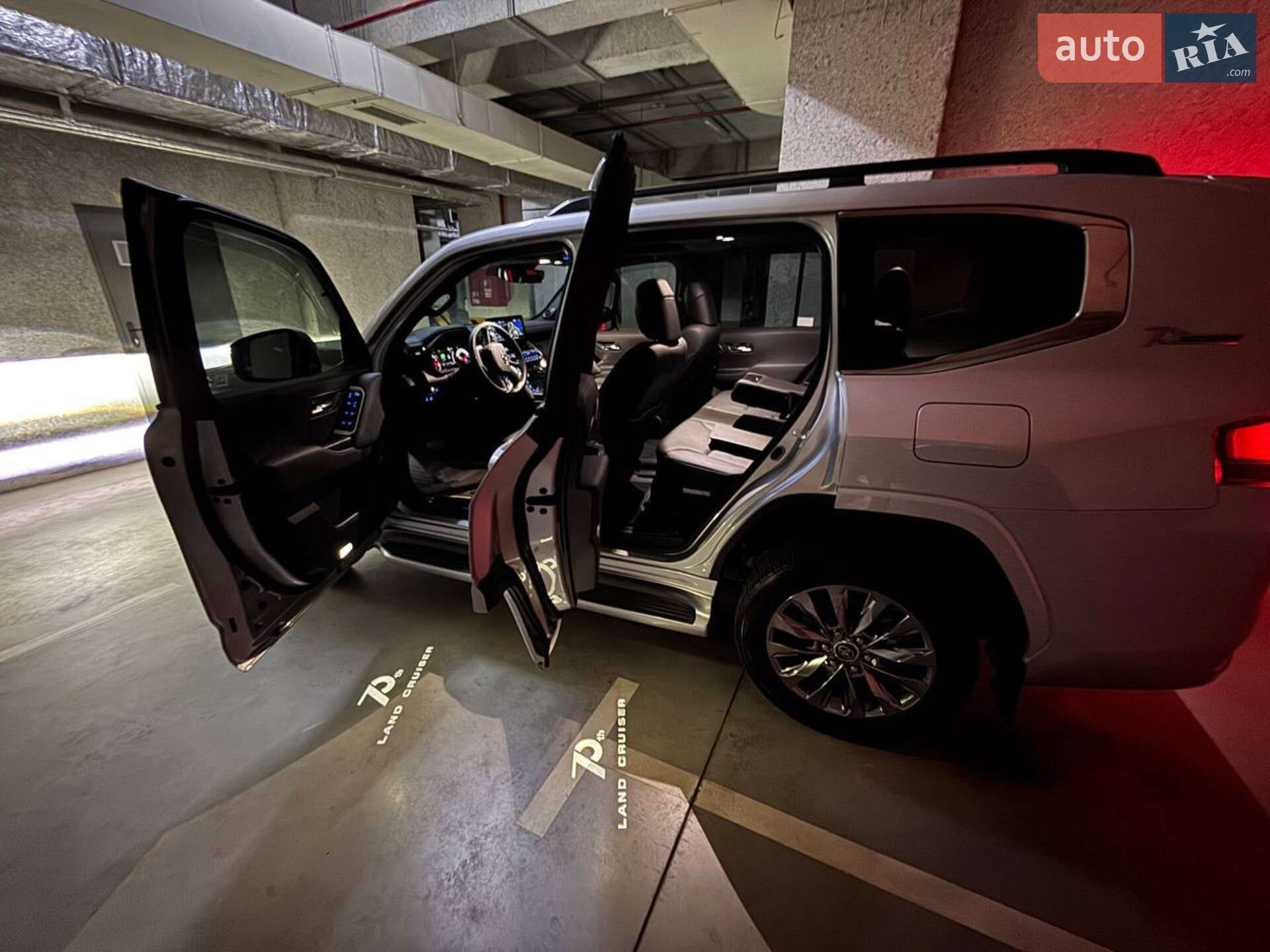 Toyota Land Cruiser 2021 VIN JTMABABJ004002236 фото оголошення 50 з 70