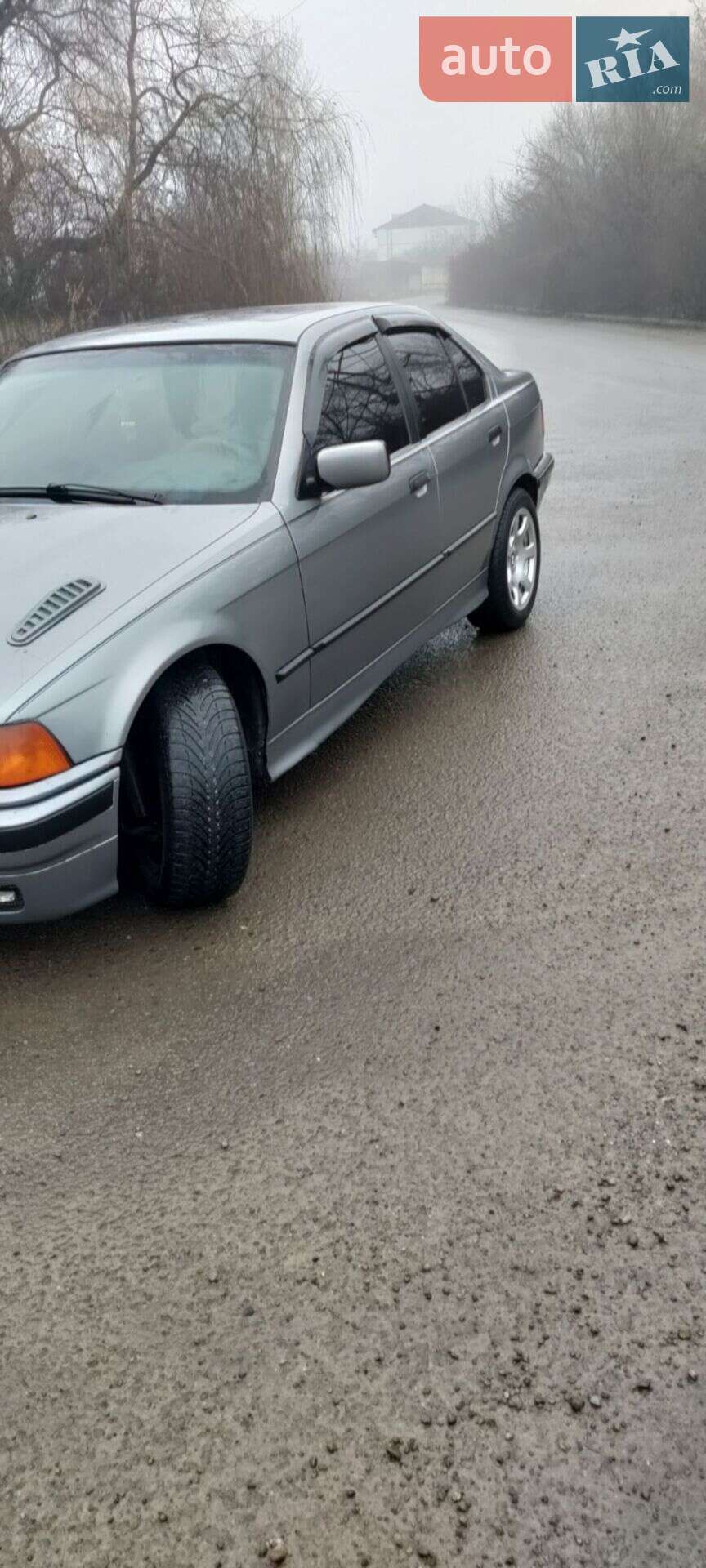 BMW 3 Series 1993 VIN WBACA31070JD14278 фото оголошення 4 з 26