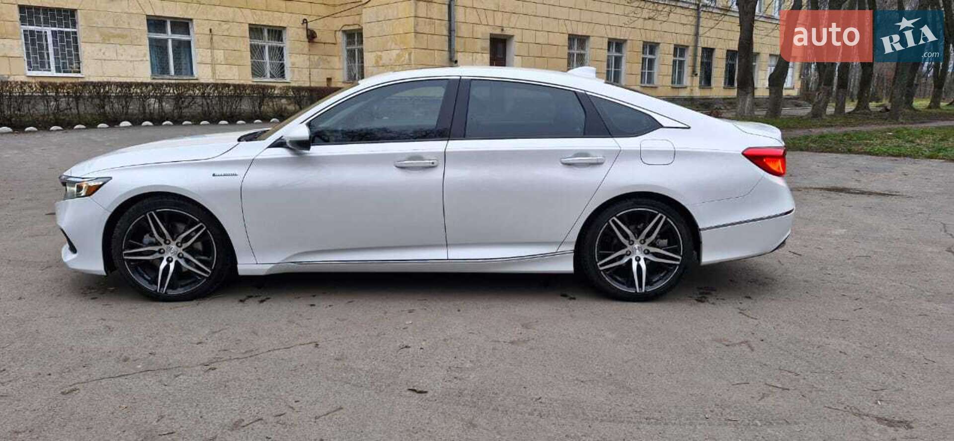 Honda Accord 2020 VIN 1HGCV3F97MA003520 фото оголошення 2 з 6