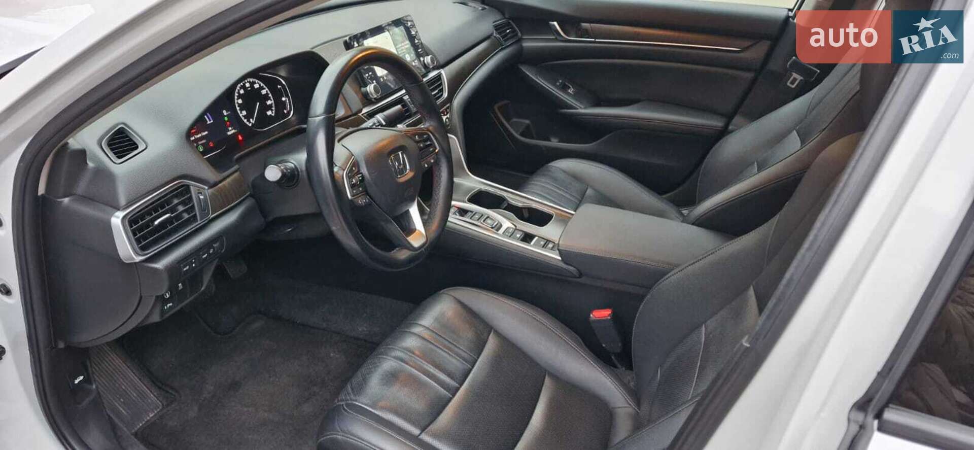 Honda Accord 2020 VIN 1HGCV3F97MA003520 фото оголошення 4 з 6