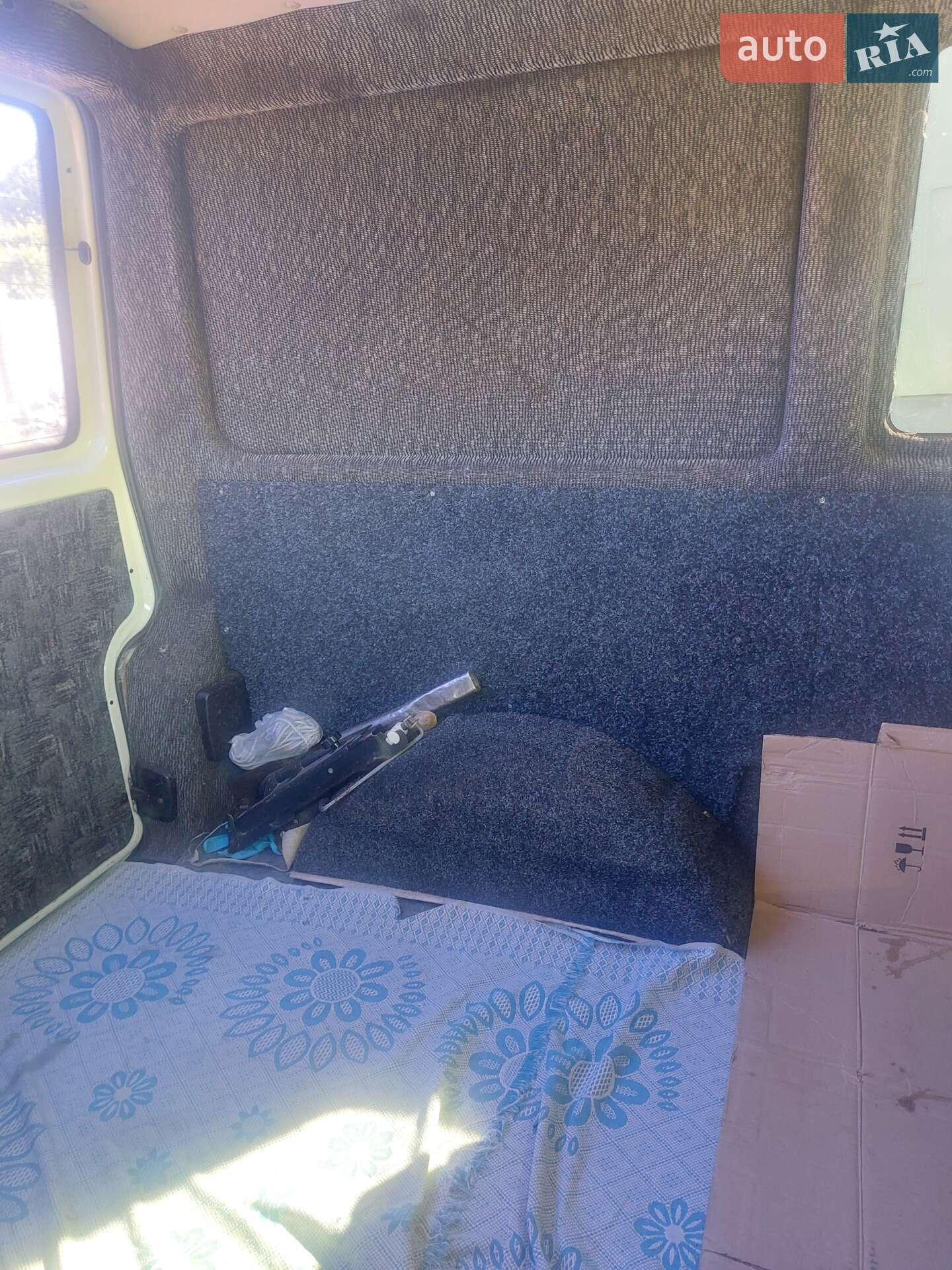 Volkswagen Transporter 2003 VIN WV1ZZZ70Z3X099029 фото оголошення 8 з 37