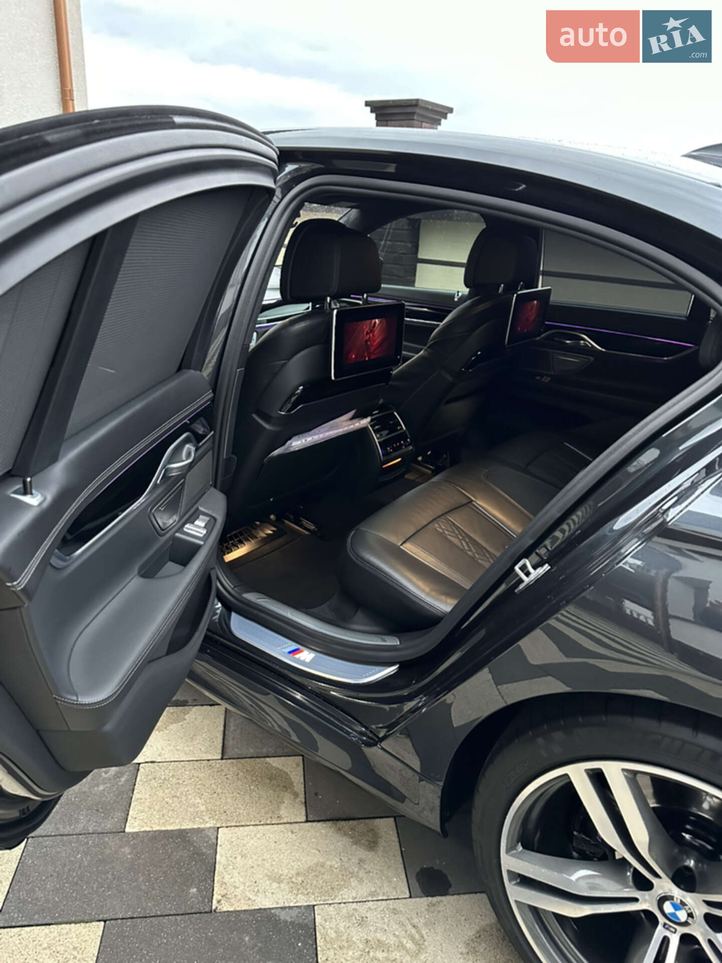 BMW 7 Series 2017 VIN WBA7C81080G806871 фото оголошення 4 з 50
