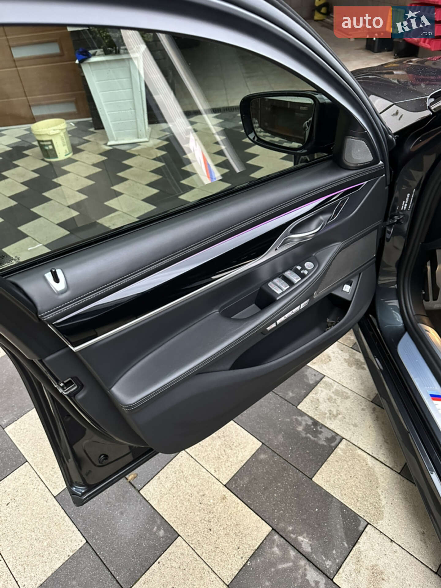 BMW 7 Series 2017 VIN WBA7C81080G806871 фото оголошення 3 з 50