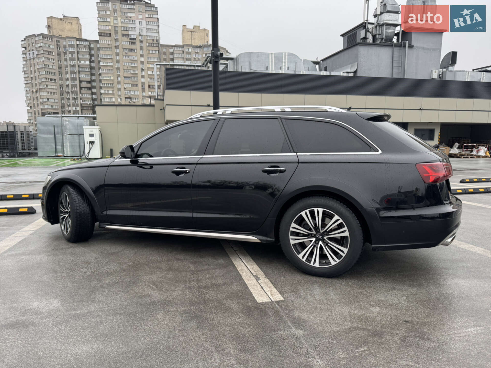 Audi A6 Allroad 2018 VIN WAUZZZ4G9JN039907 фото оголошення 3 з 21