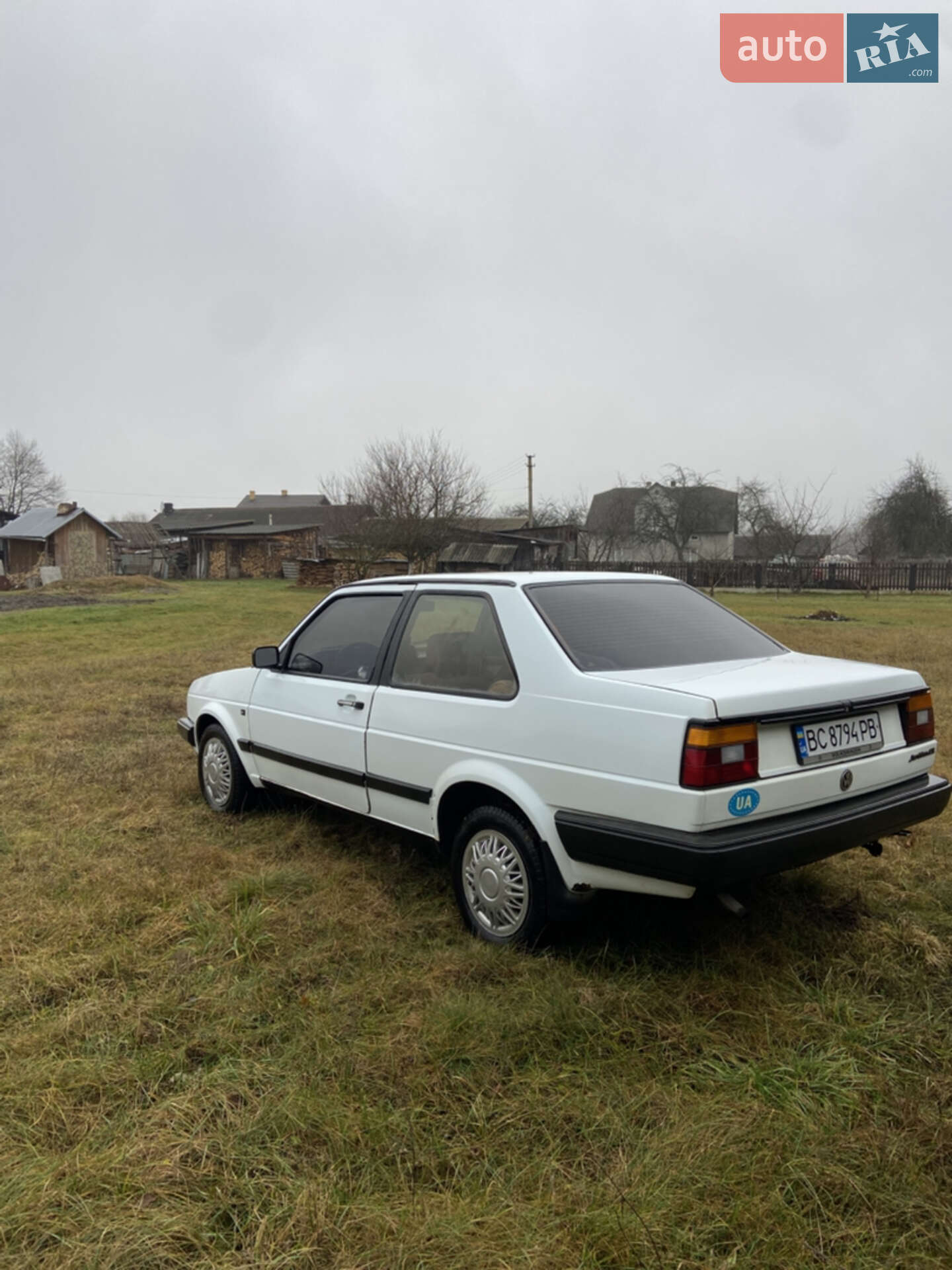 Volkswagen Jetta 1988 VIN WVWZZZ1GZKW175813 фото оголошення 4 з 19