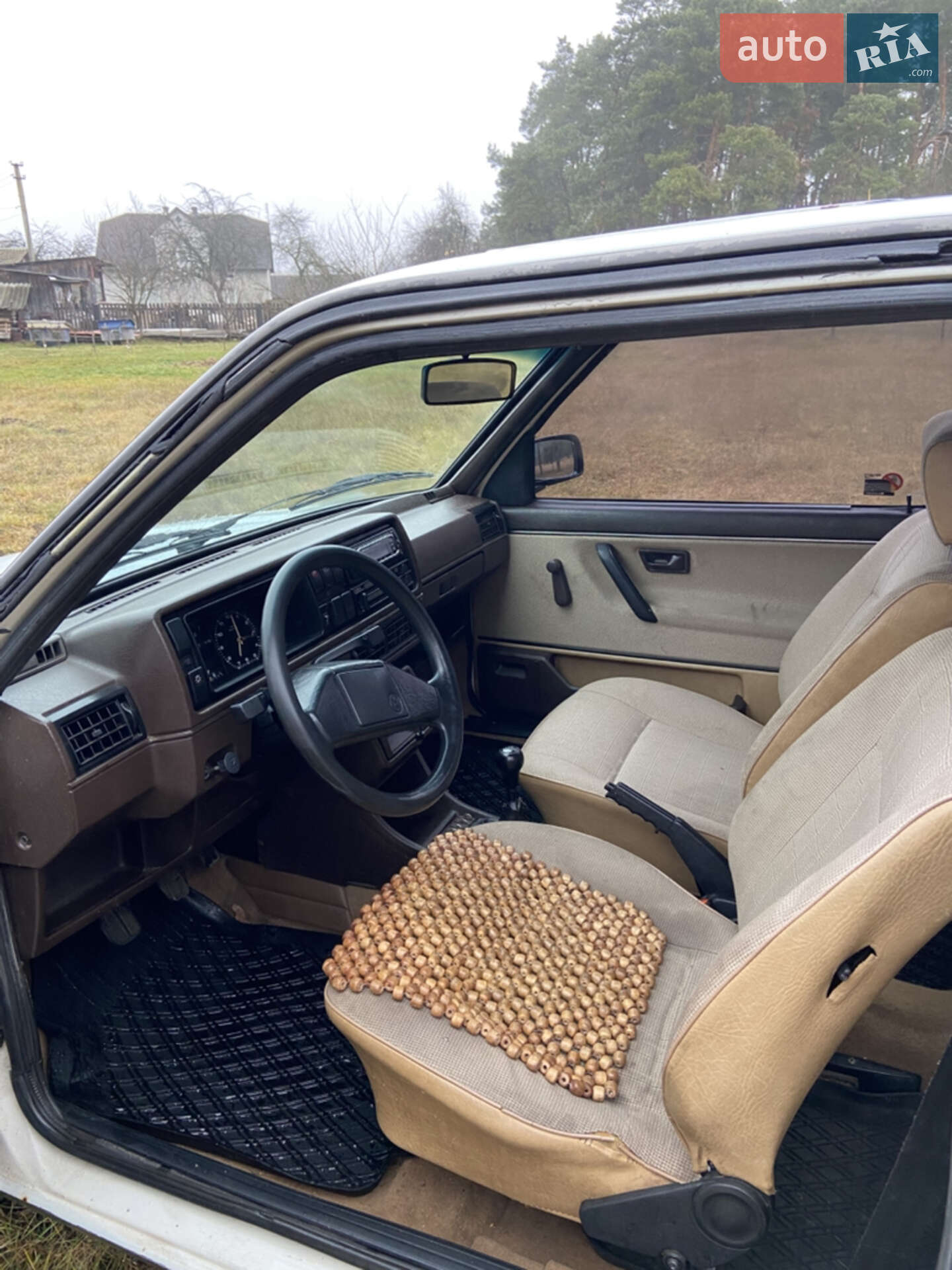Volkswagen Jetta 1988 VIN WVWZZZ1GZKW175813 фото оголошення 10 з 19