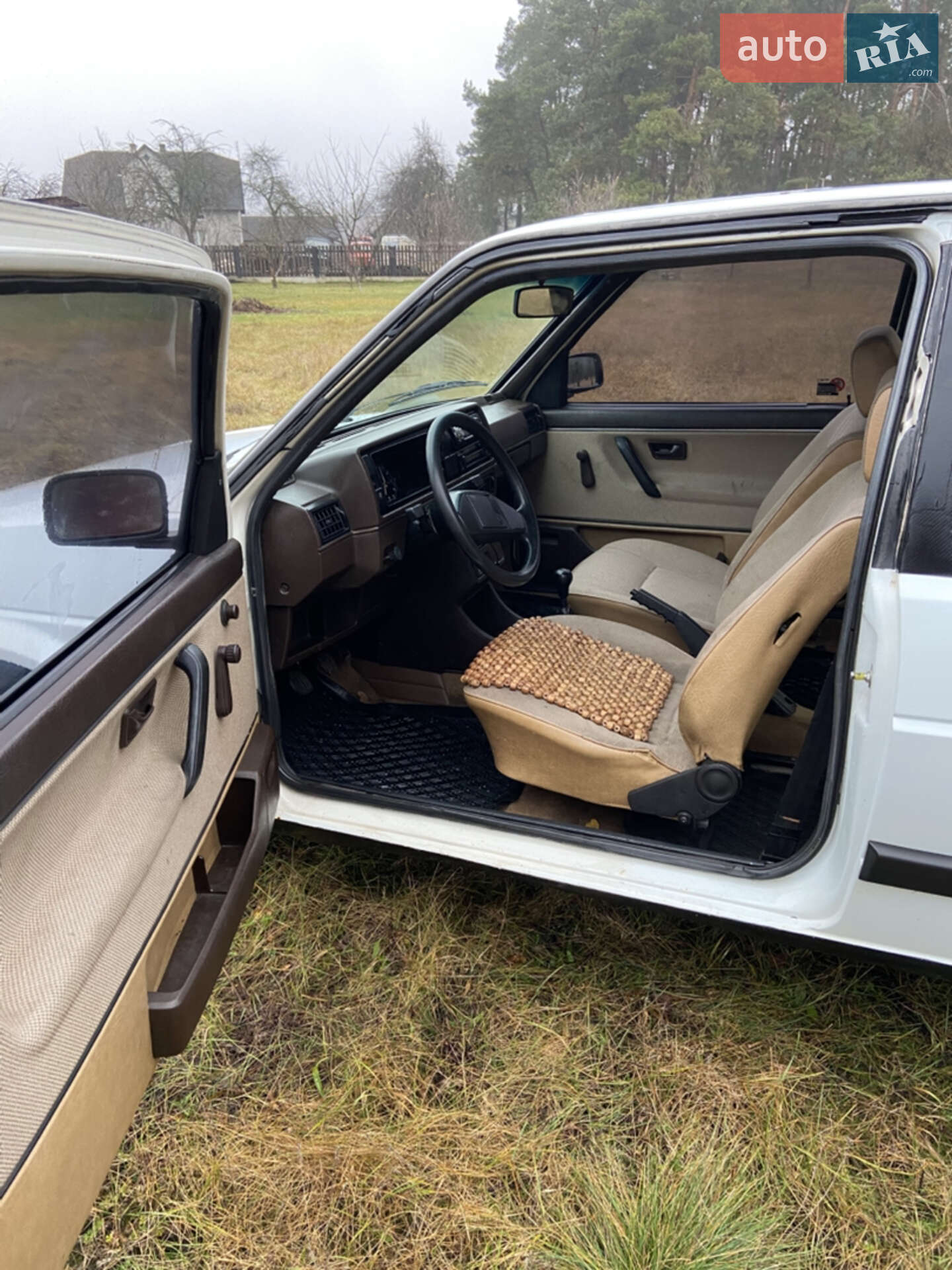 Volkswagen Jetta 1988 VIN WVWZZZ1GZKW175813 фото оголошення 11 з 19