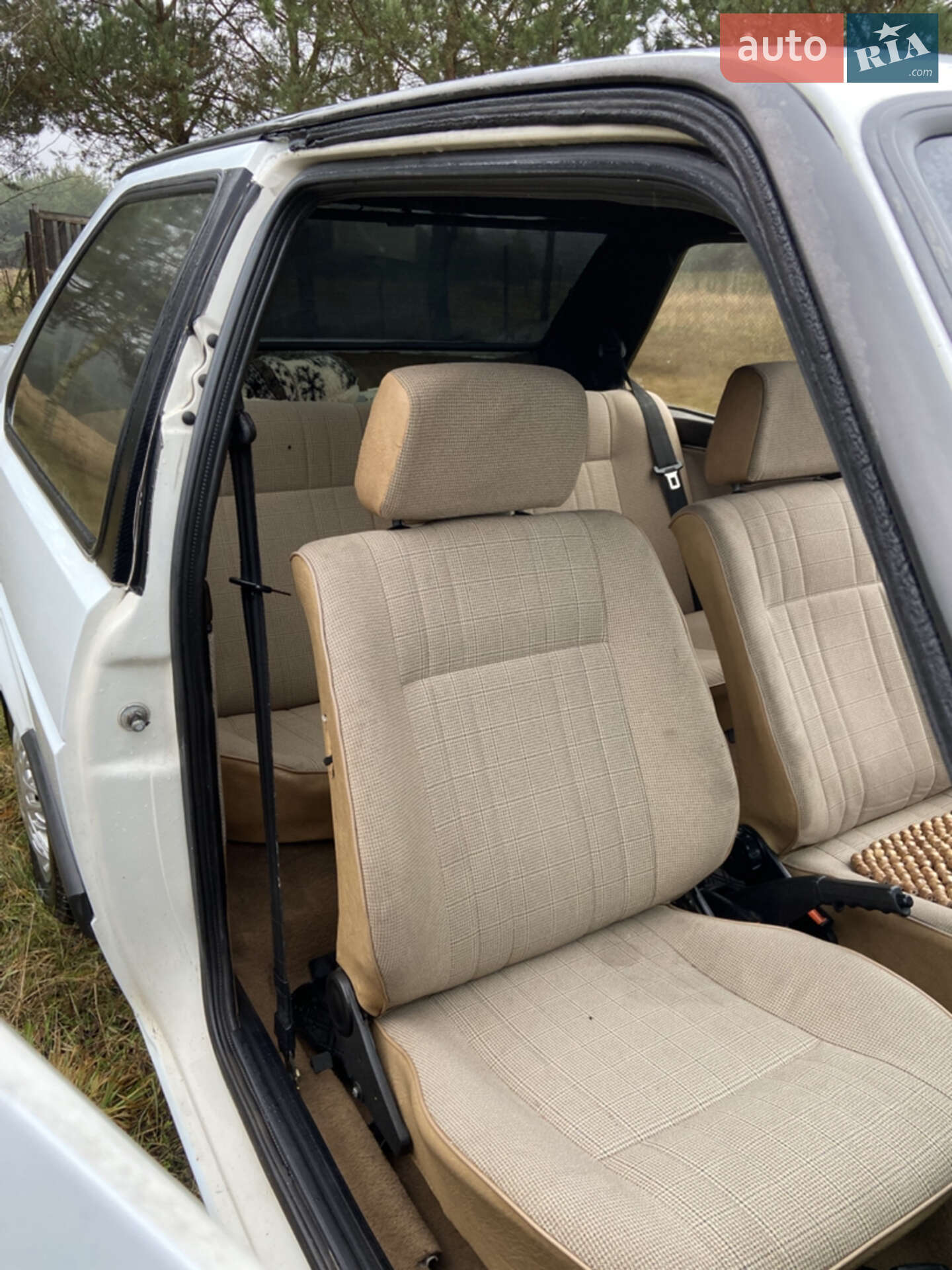 Volkswagen Jetta 1988 VIN WVWZZZ1GZKW175813 фото оголошення 17 з 19