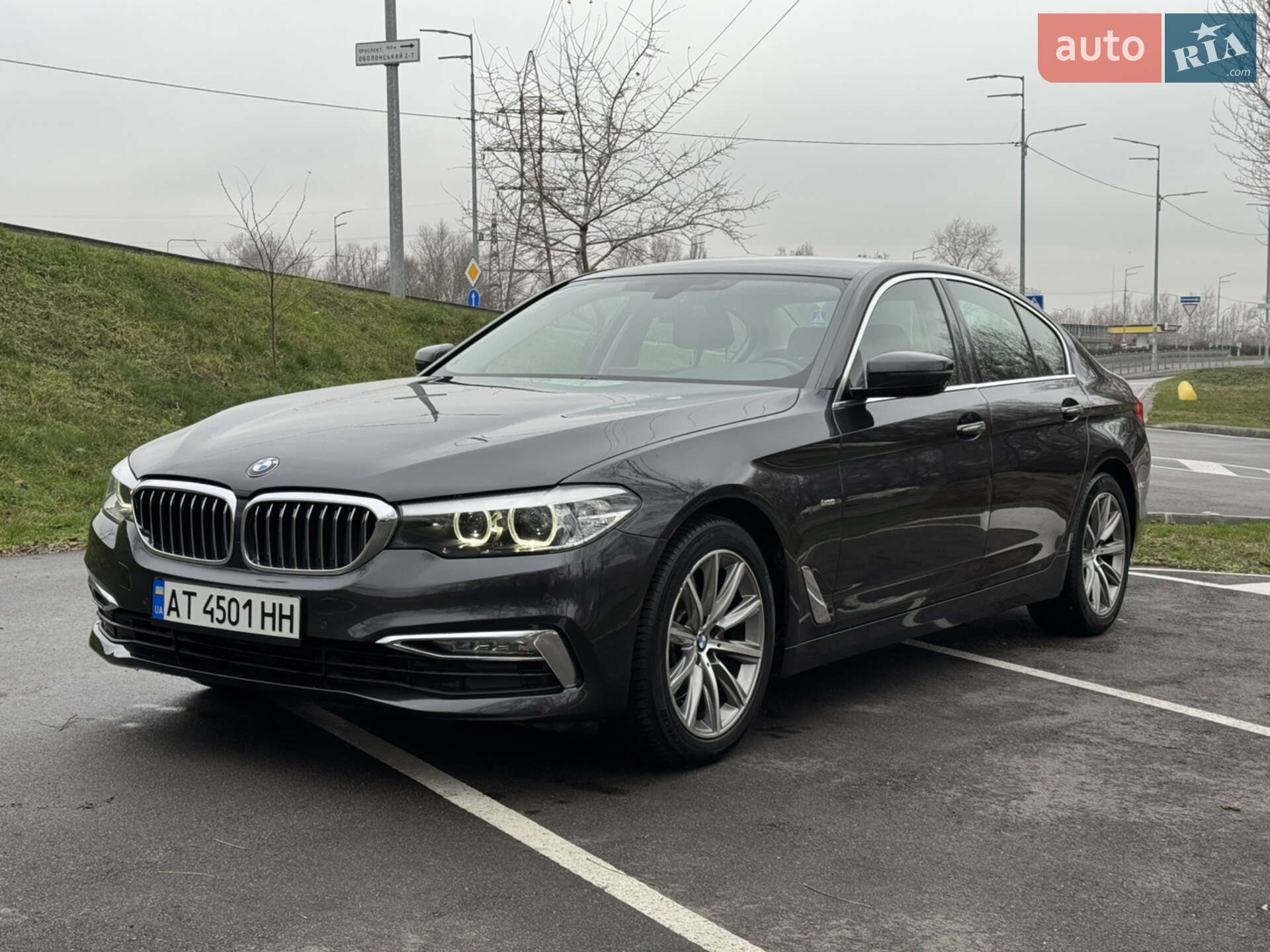 BMW 5 Series 2017 VIN WBAJC51030WA05567 фото оголошення 3 з 26