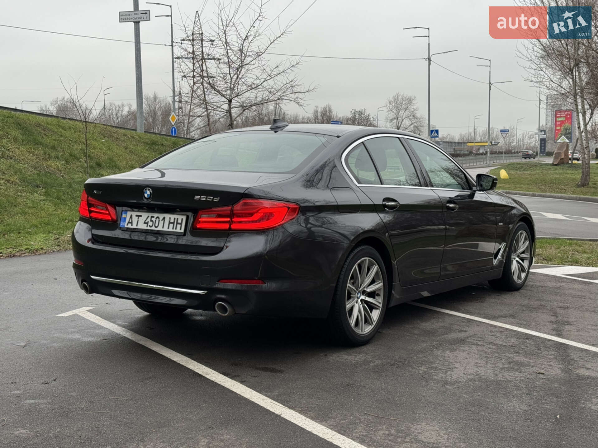 BMW 5 Series 2017 VIN WBAJC51030WA05567 фото оголошення 7 з 26