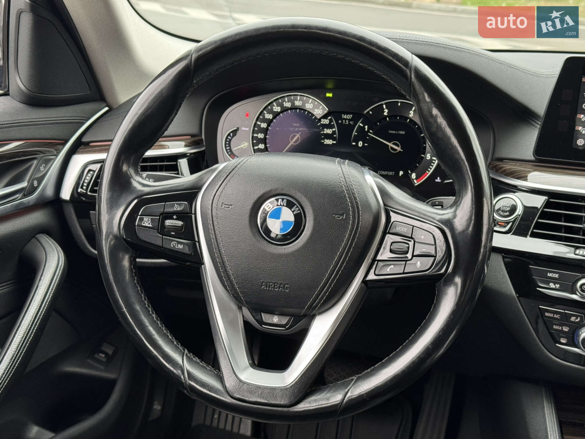 BMW 5 Series 2017 VIN WBAJC51030WA05567 фото оголошення 16 з 26