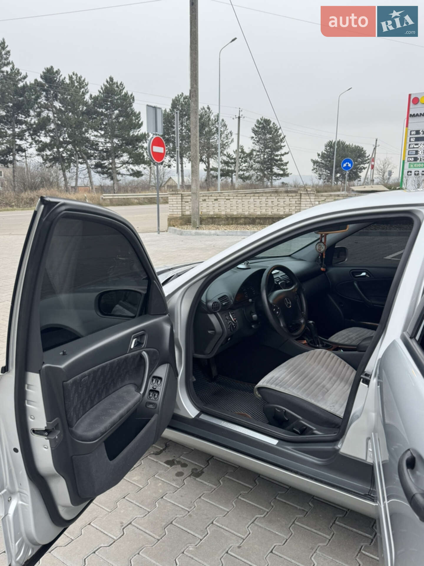 Mercedes-Benz C-Class 2001 VIN WDB2030351A212555 фото оголошення 8 з 21