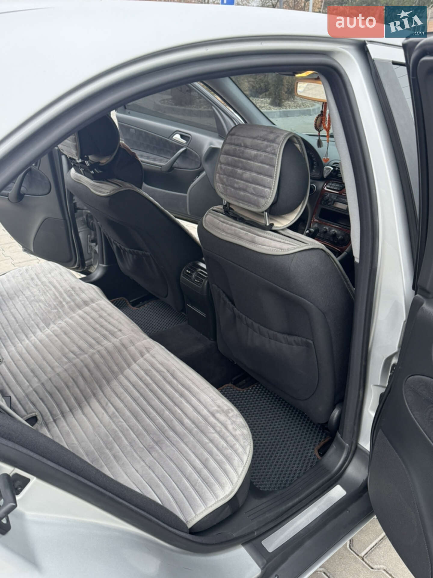 Mercedes-Benz C-Class 2001 VIN WDB2030351A212555 фото оголошення 12 з 21