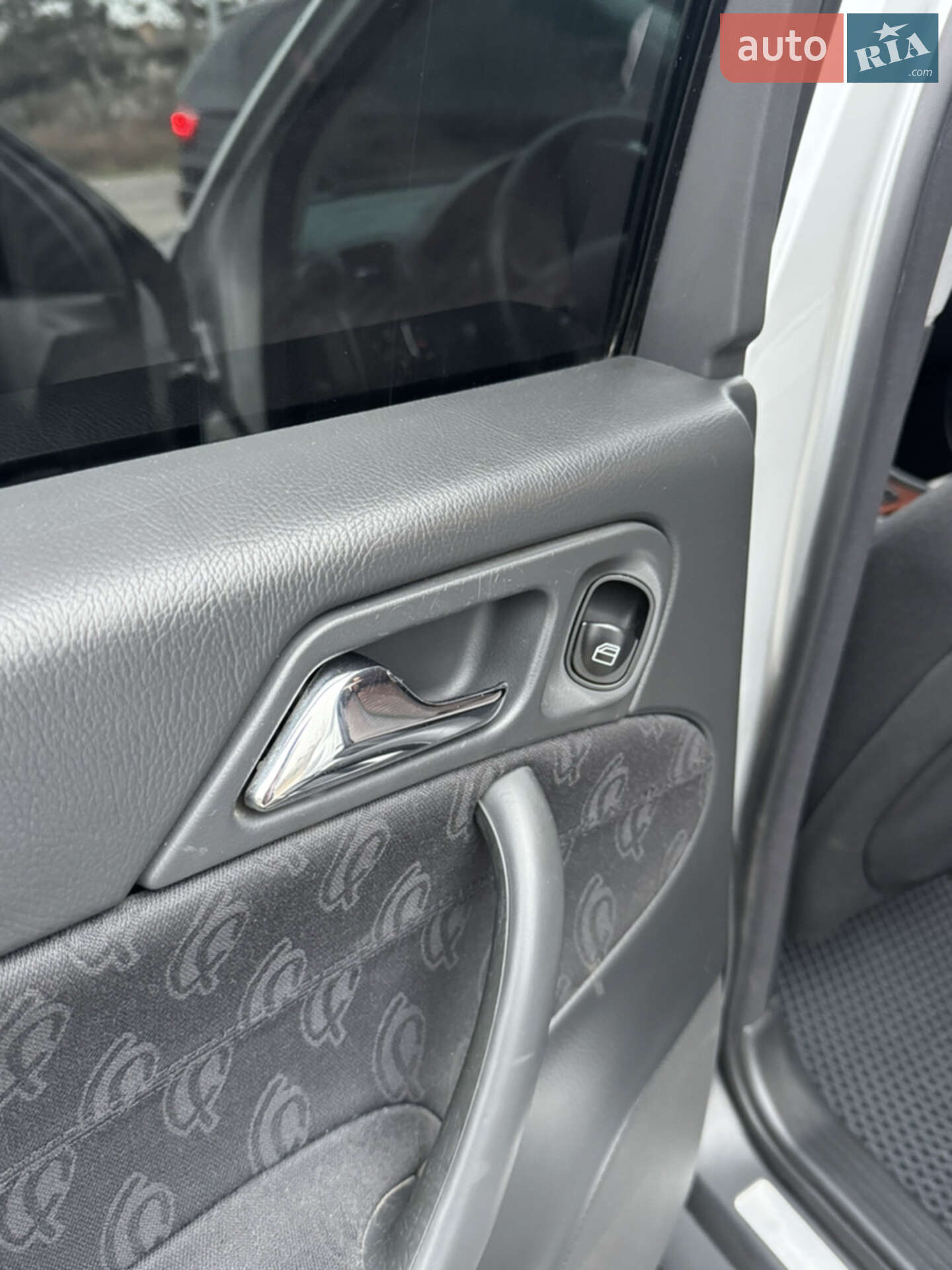 Mercedes-Benz C-Class 2001 VIN WDB2030351A212555 фото оголошення 17 з 21