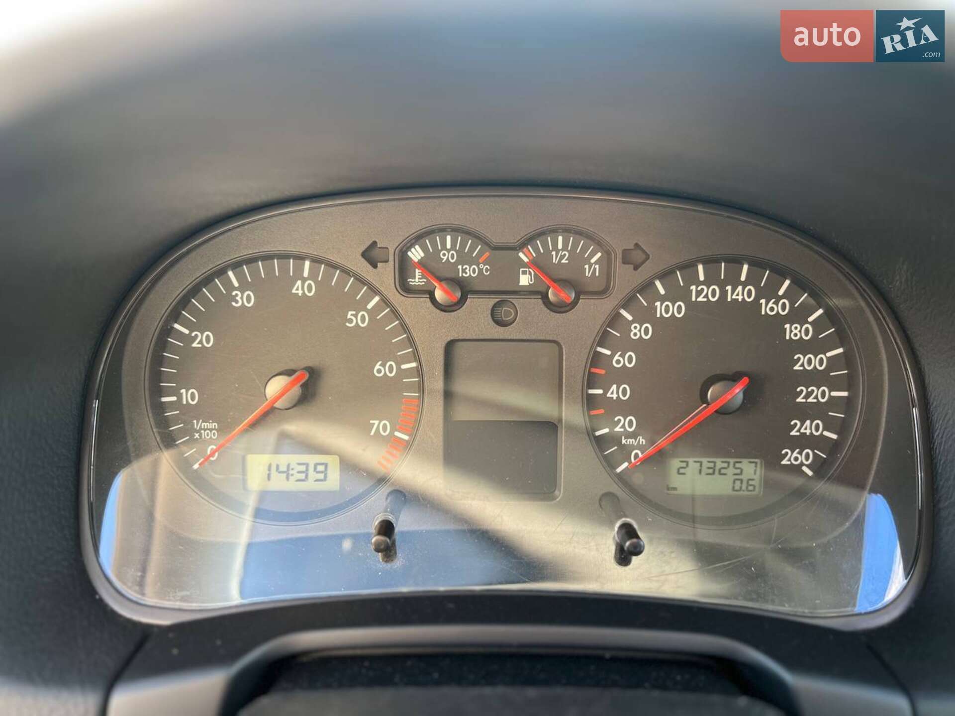 Volkswagen Golf 2003 VIN WVWZZZ1JZ4W109230 фото оголошення 25 з 33