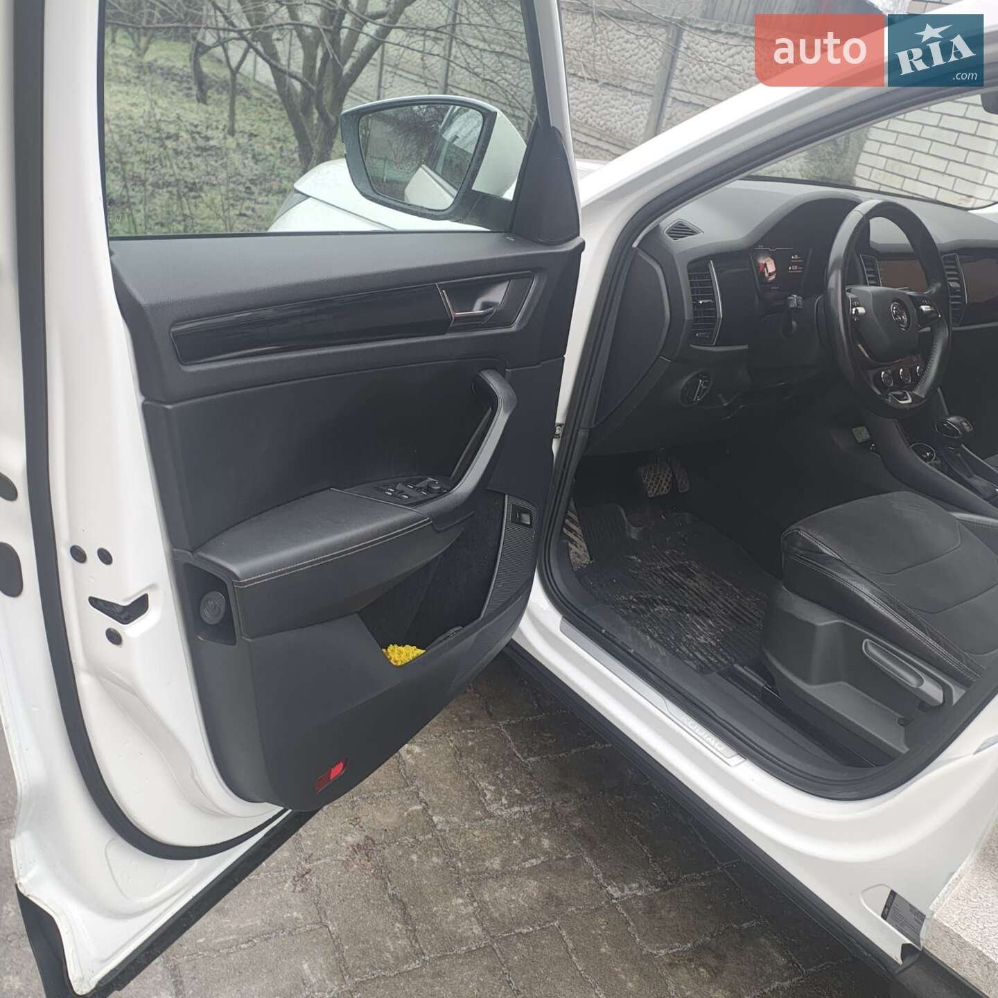 Skoda Kodiaq 2020 VIN TMBLD6NS2MB400523 фото оголошення 2 з 9
