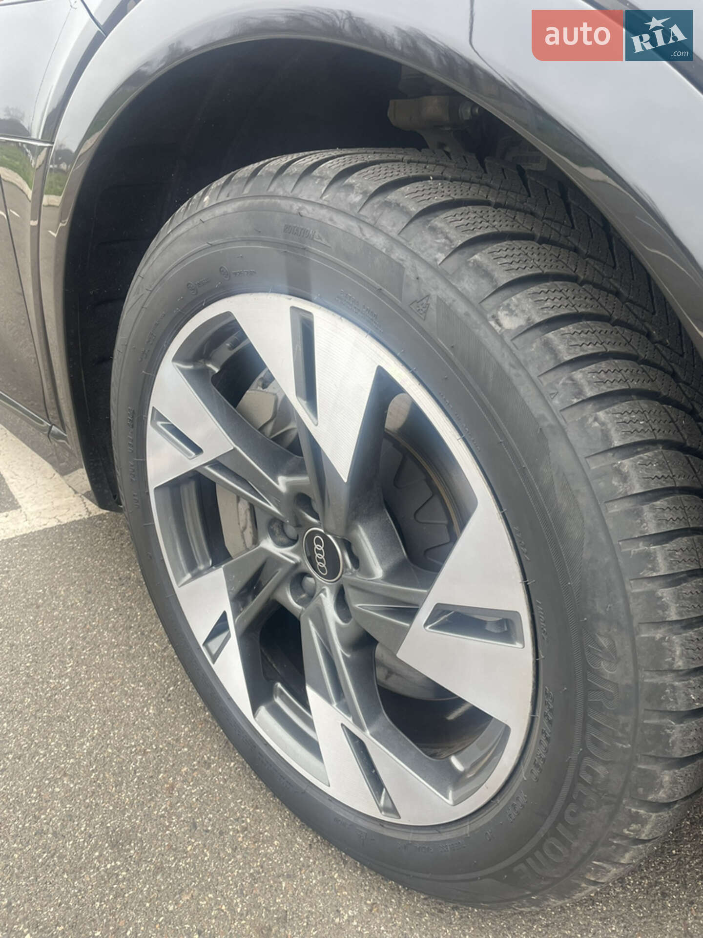 Audi e-tron 2021 VIN WA1AAAGE7NB007431 фото оголошення 3 з 25