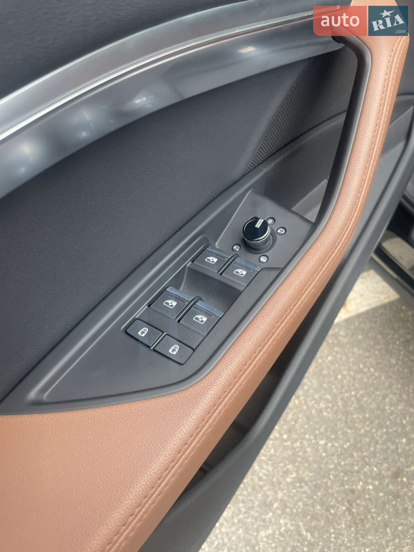 Audi e-tron 2021 VIN WA1AAAGE7NB007431 фото оголошення 22 з 25