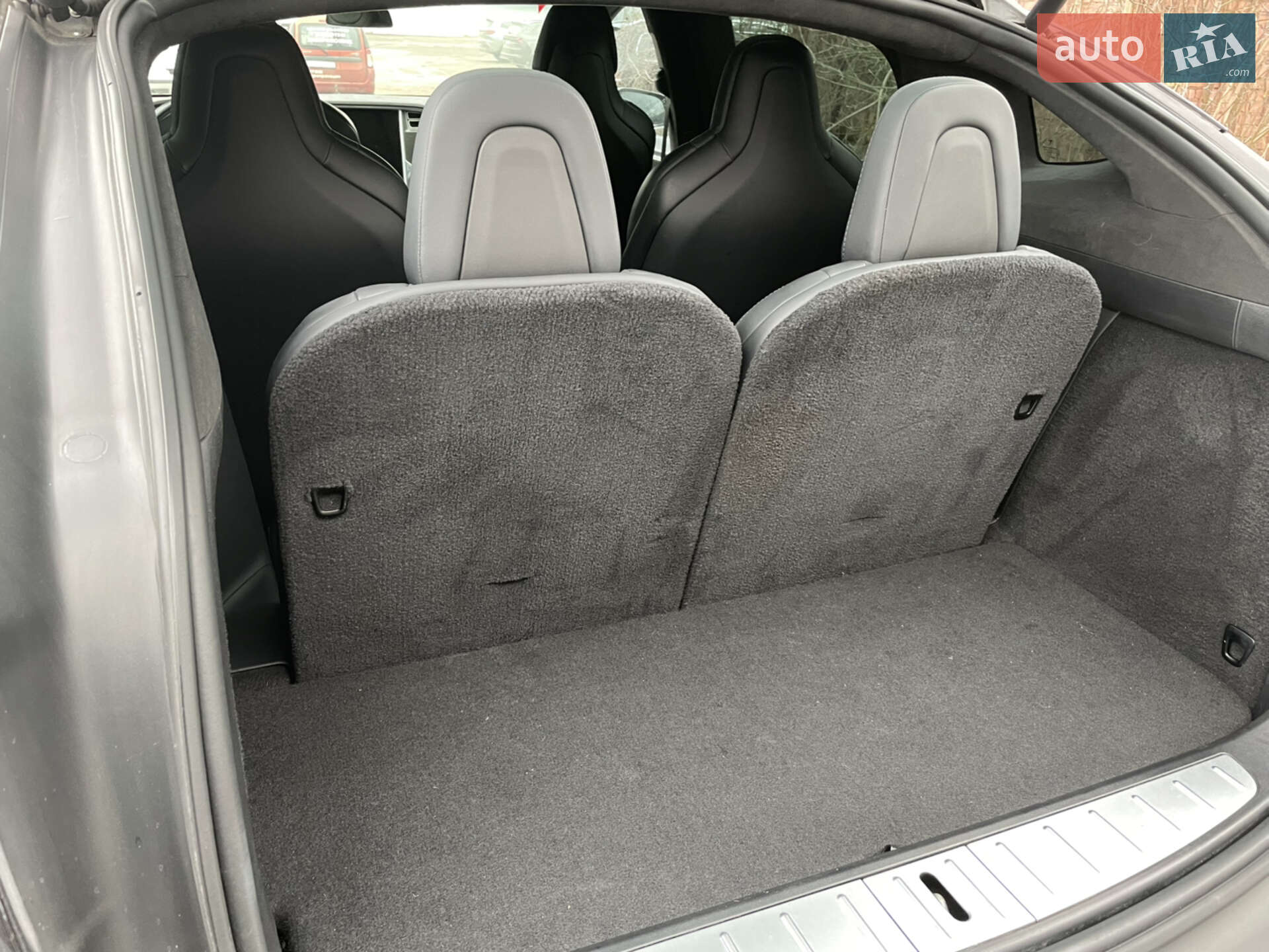 Tesla Model X 2017 VIN 5YJXCBE21HF054898 фото оголошення 22 з 28