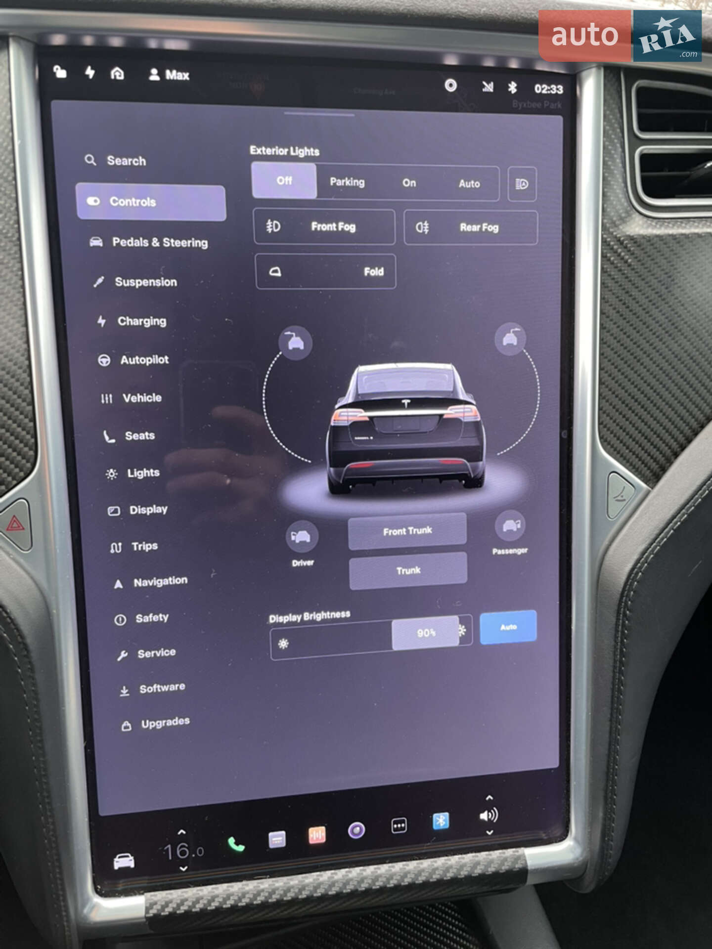 Tesla Model X 2017 VIN 5YJXCBE21HF054898 фото оголошення 16 з 28