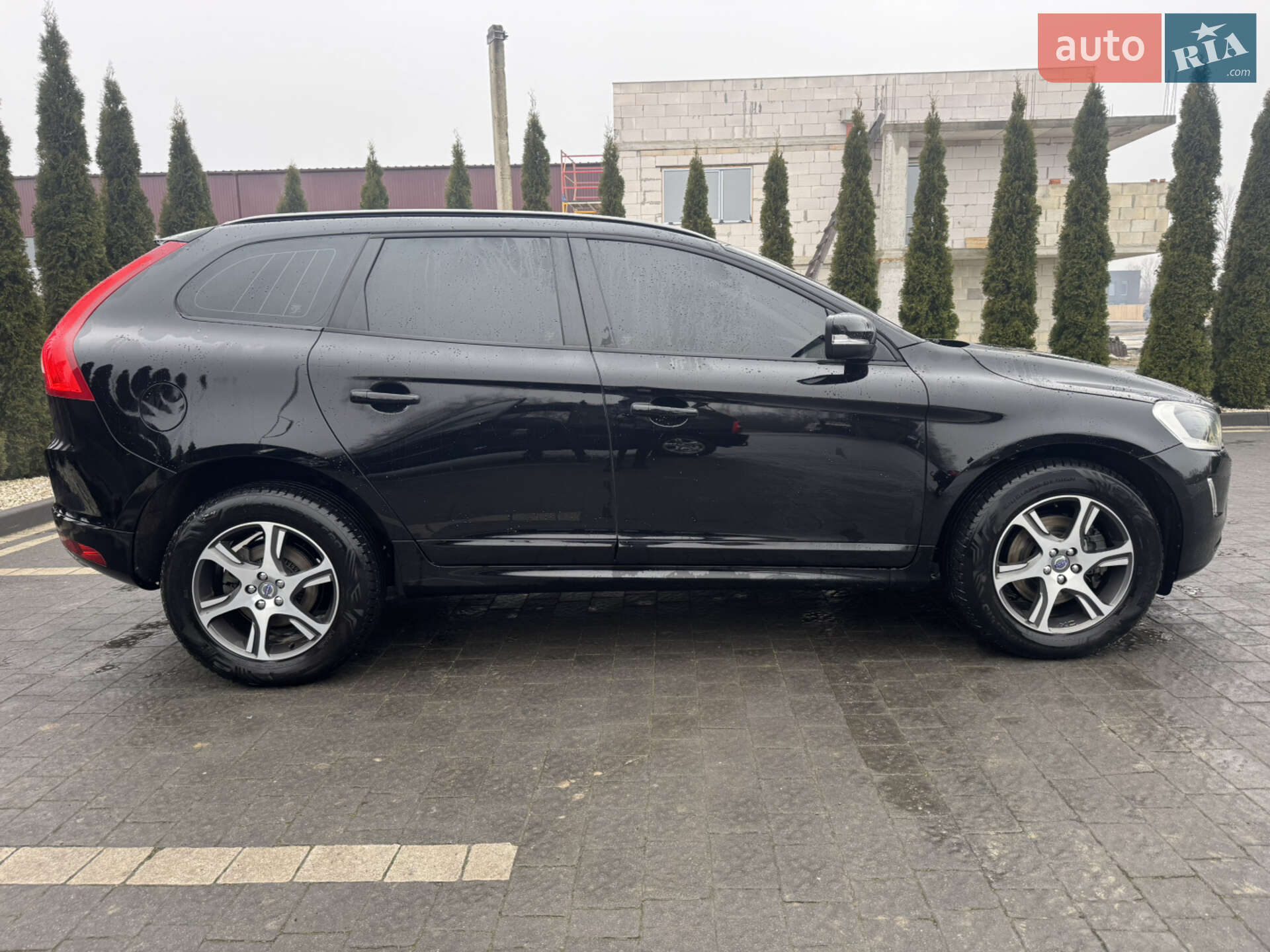 Volvo XC60 2015 VIN YV1DZ73CDF2750194 фото оголошення 3 з 11